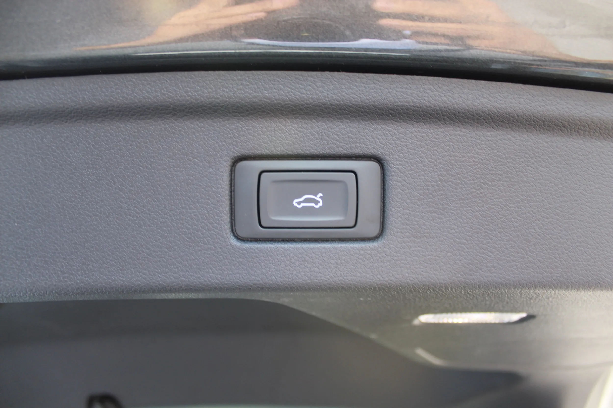 audi a5 sb 30tdi s tr s line+ - slika 7