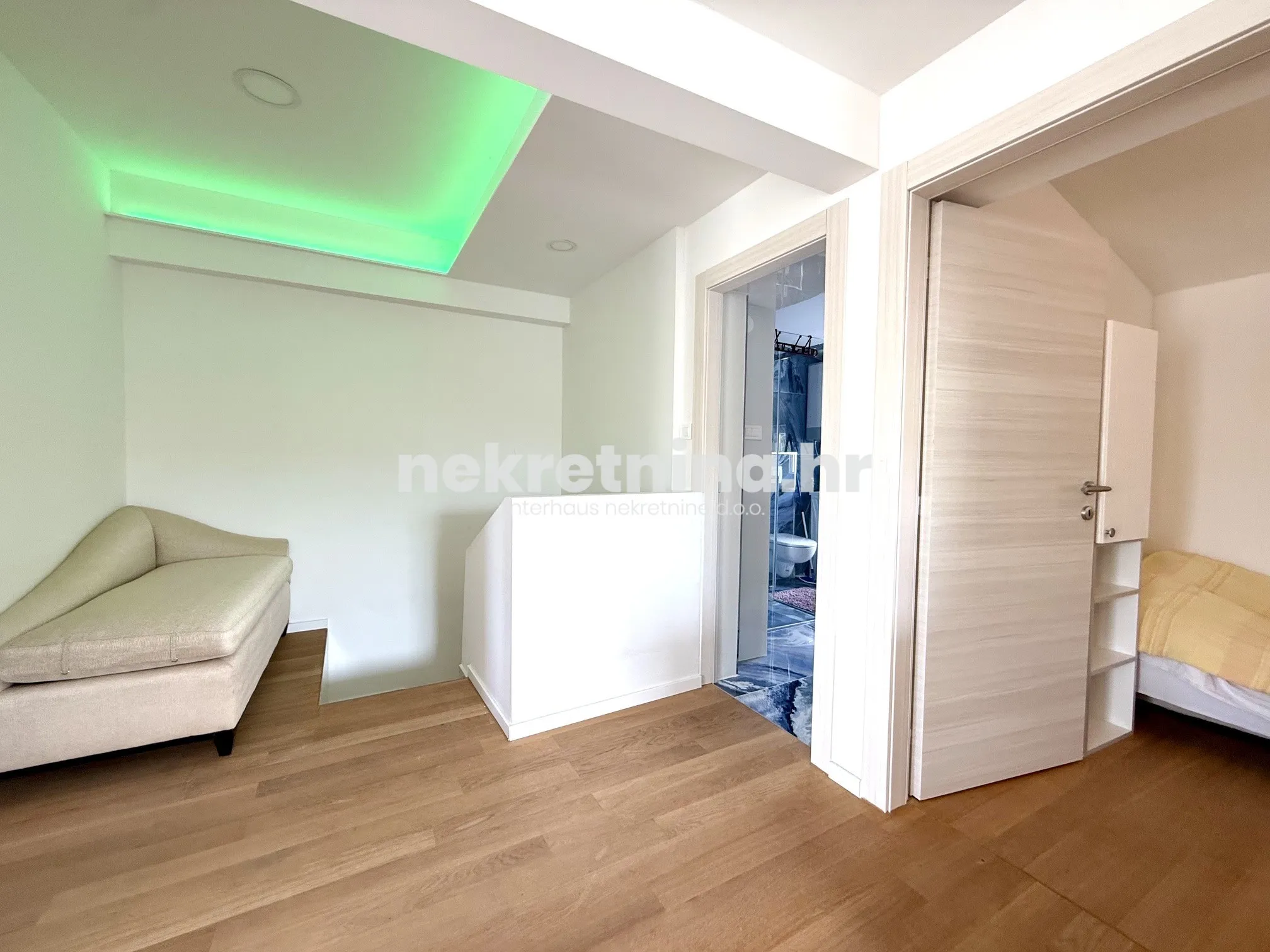 prodaja - četverosobni stan - jadranovo - crikvenica - 73m2 - slika 6
