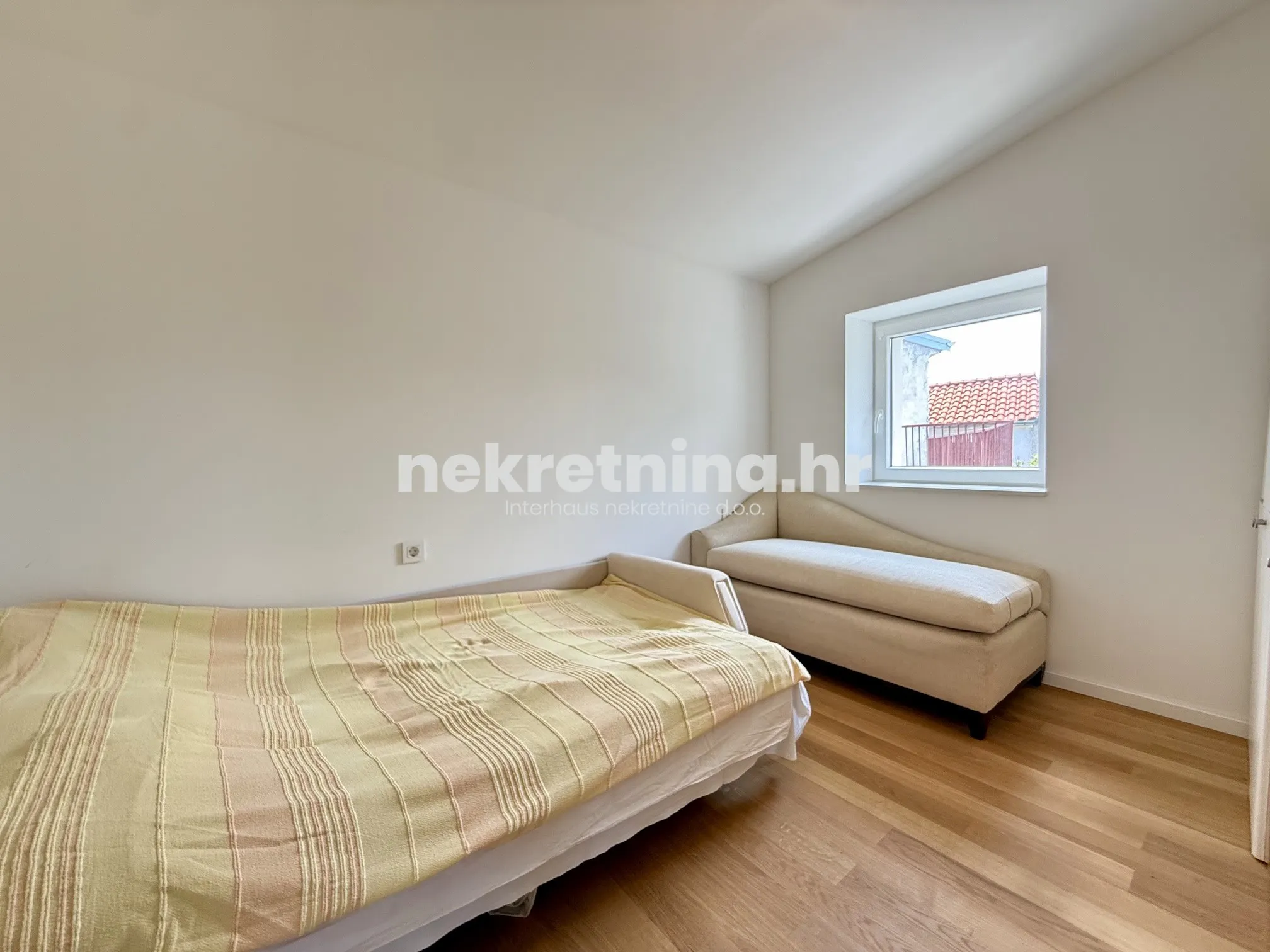 prodaja - četverosobni stan - jadranovo - crikvenica - 73m2 - slika 16