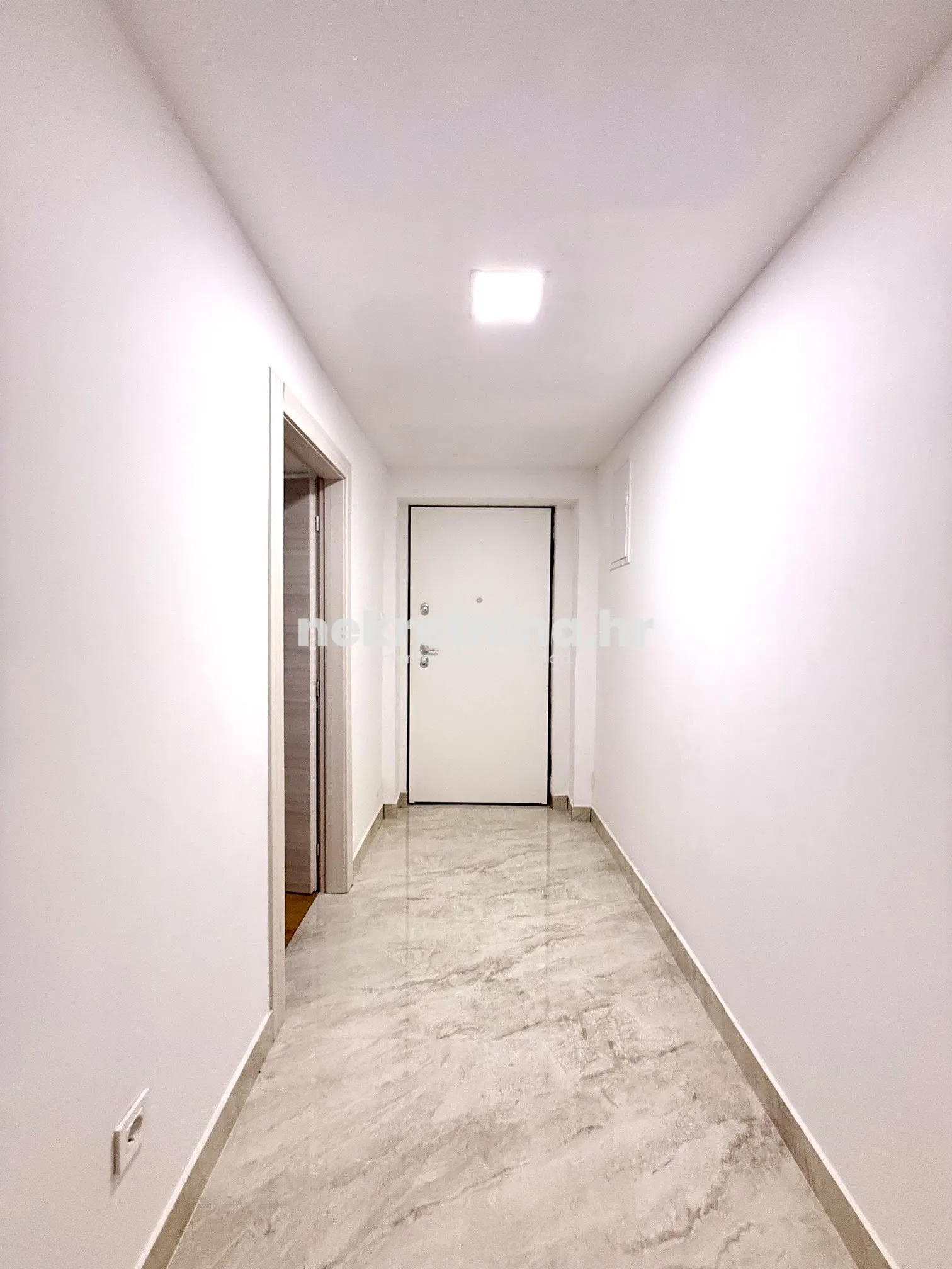 prodaja - četverosobni stan - jadranovo - crikvenica - 73m2 - slika 19
