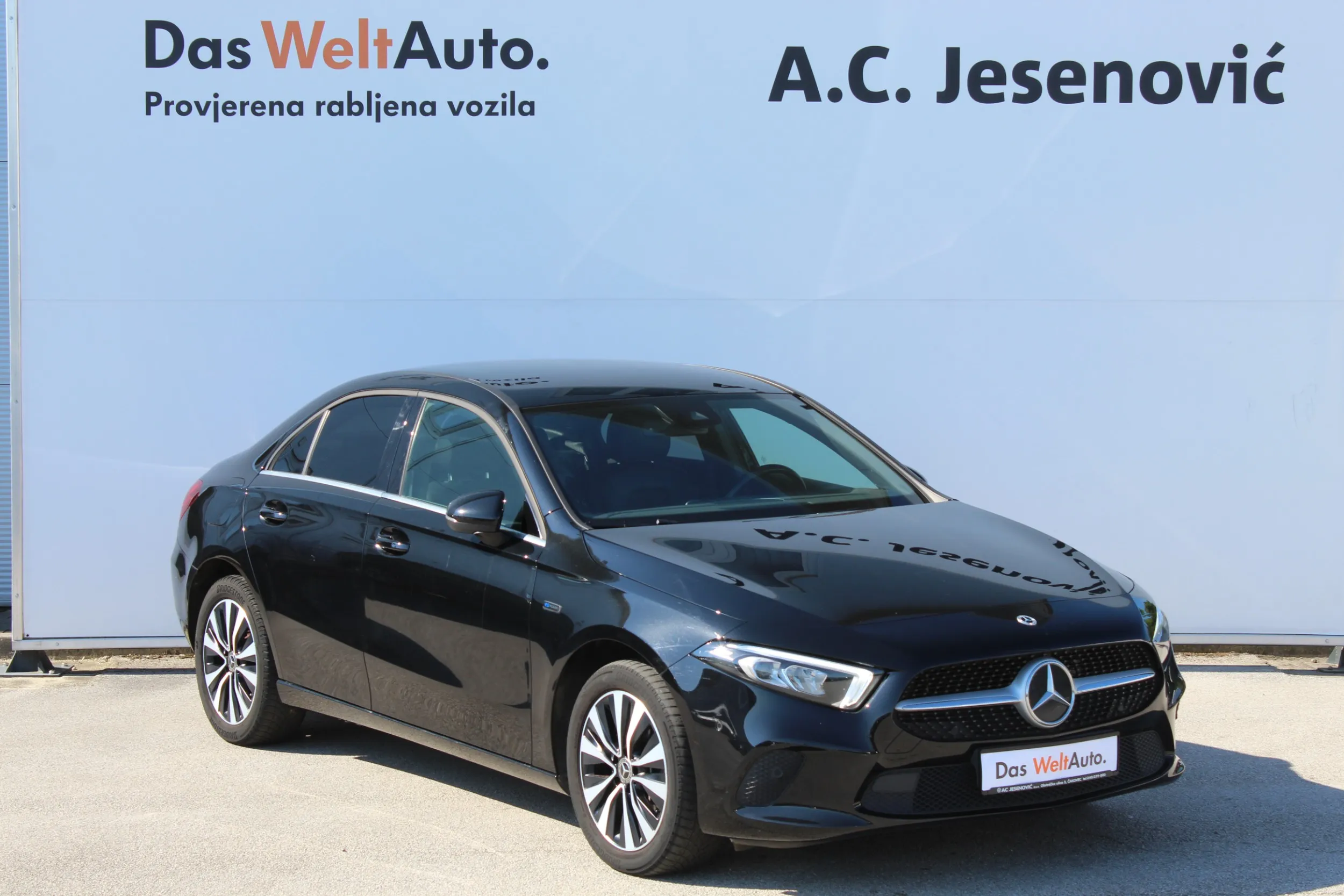 13449 mercedes-benz a limuzina 250e progressive aut. - slika 5