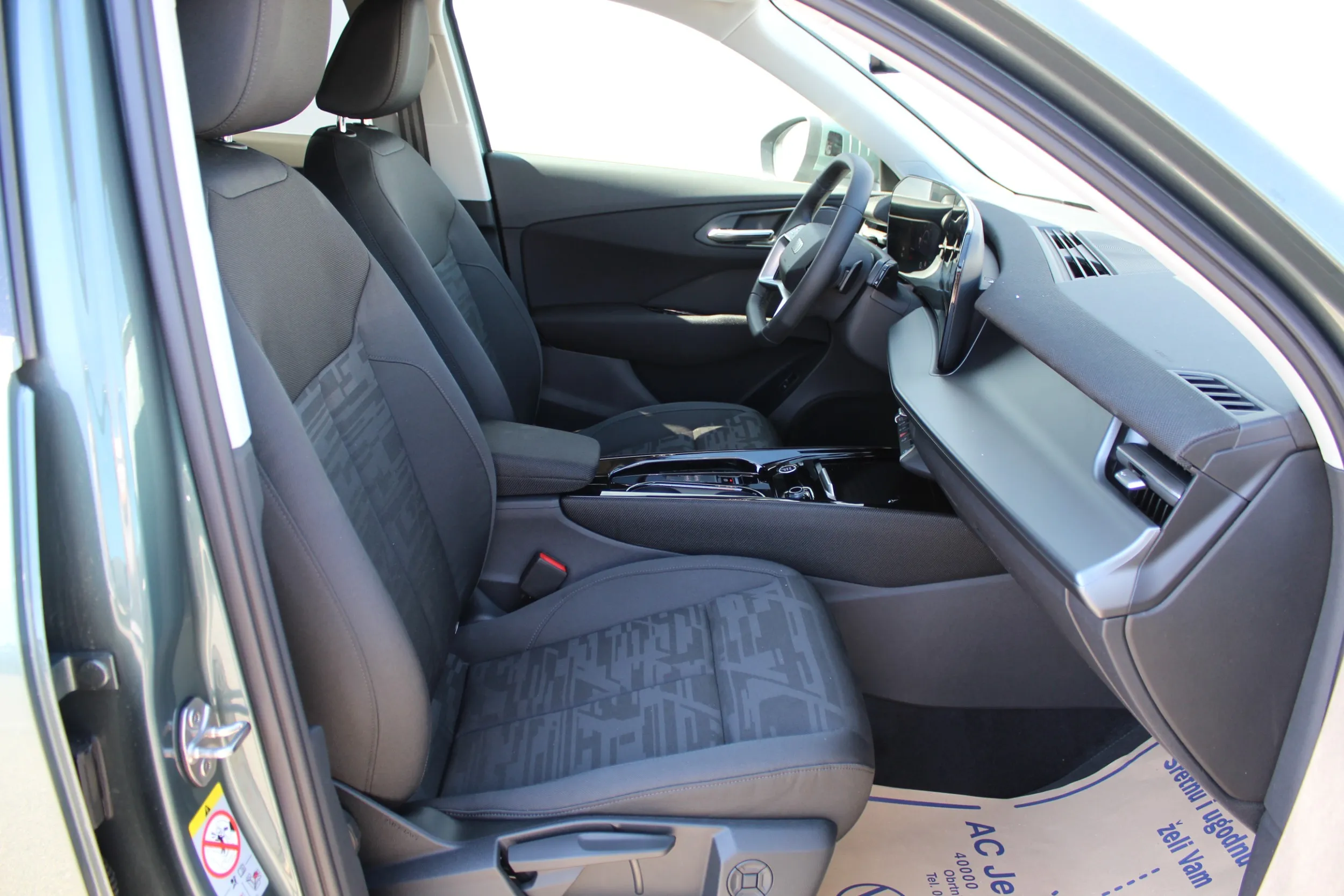 13460 audi q3 tdi 110 kw automatik - slika 8
