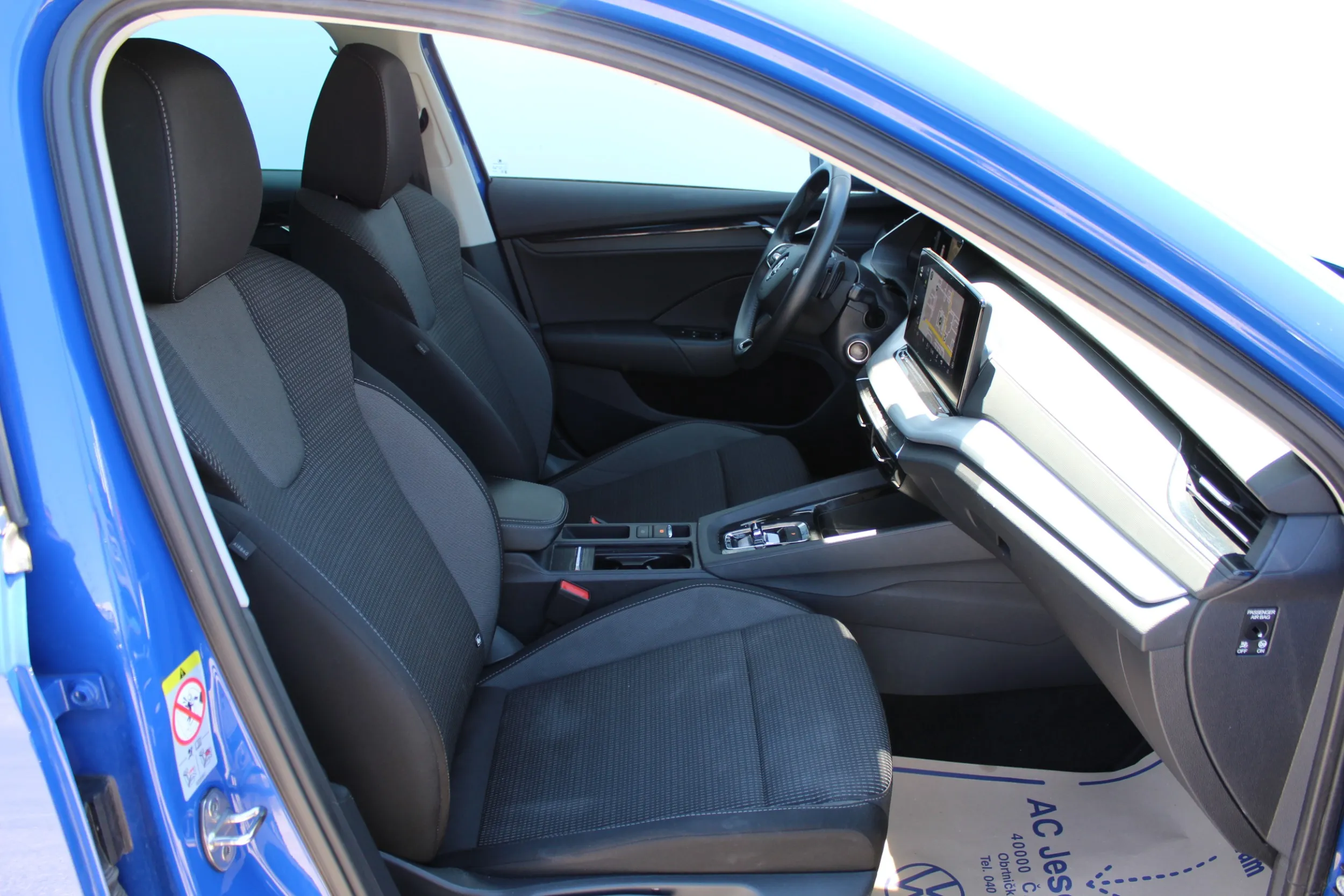 13469 škoda octavia combi ambition 2.0 tdi dsg - slika 6