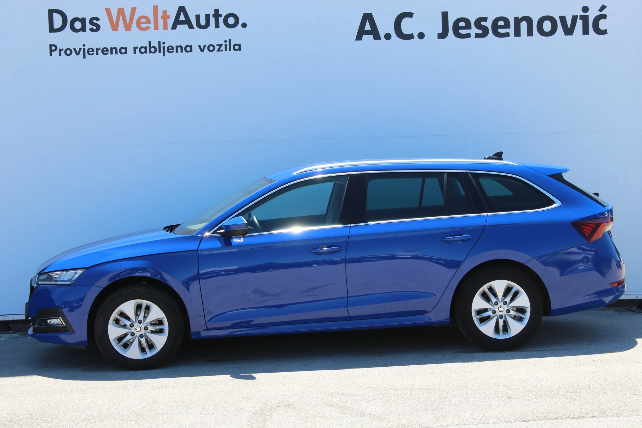 13469 škoda octavia combi ambition 2.0 tdi dsg - slika 8