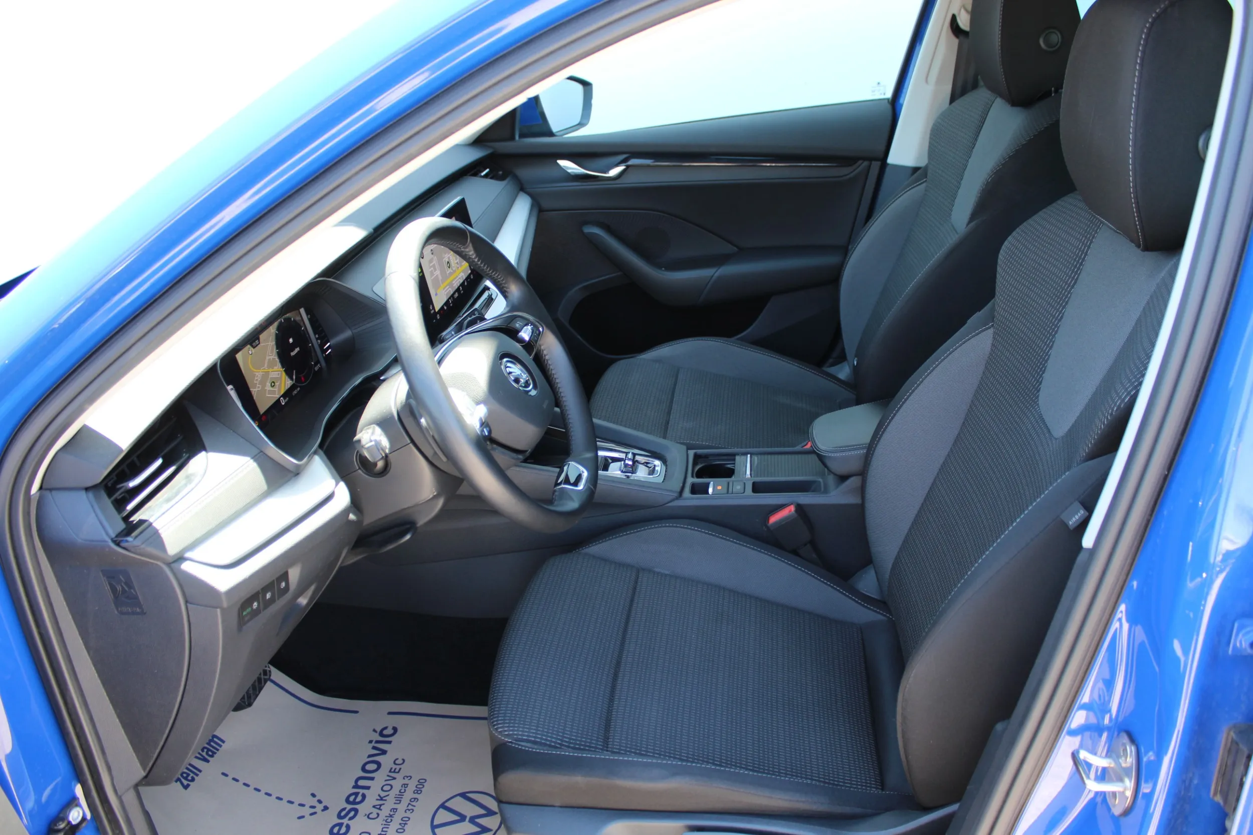 13469 škoda octavia combi ambition 2.0 tdi dsg - slika 11