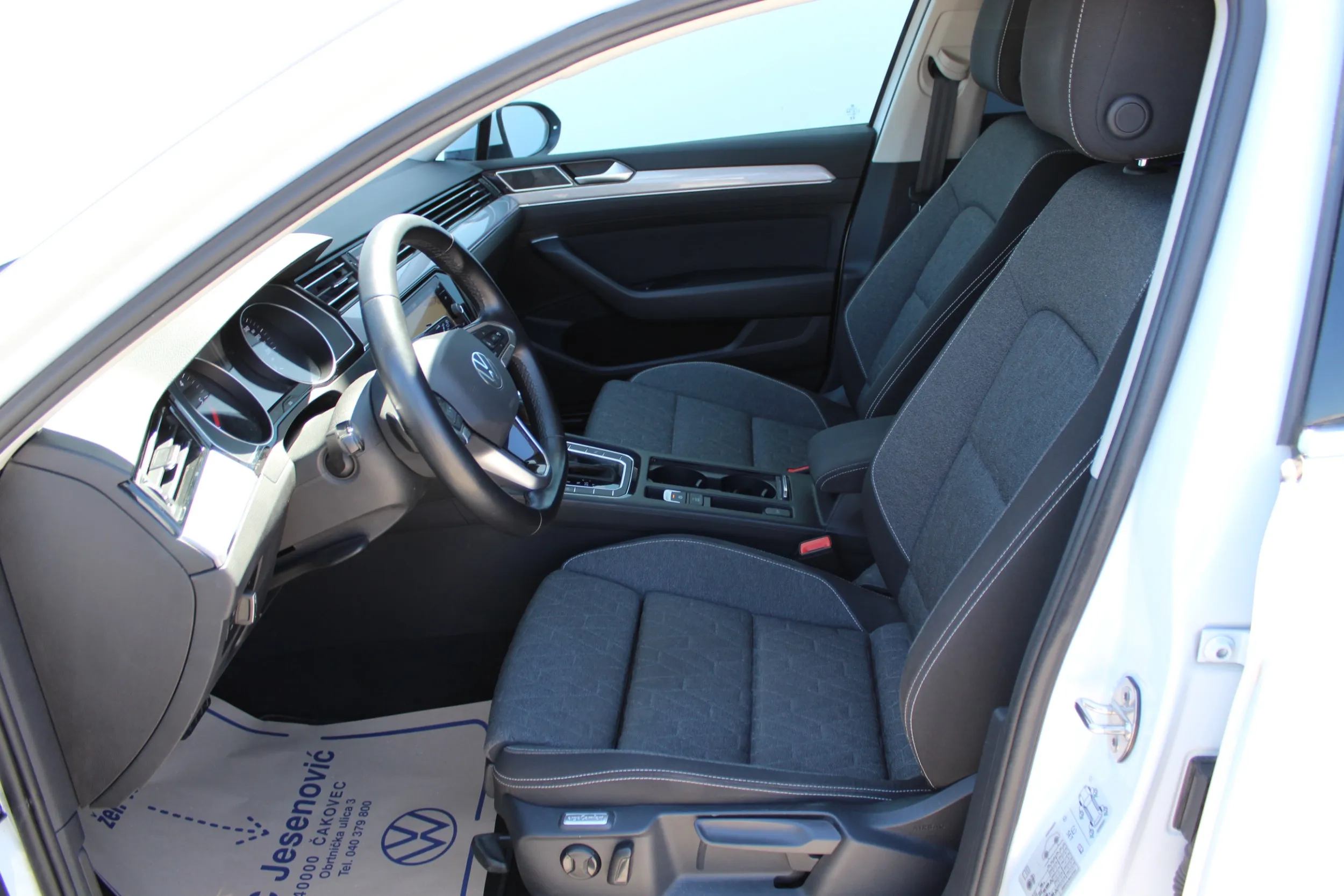 13466 volkswagen passat variant 2.0 tdi dsg business - slika 15