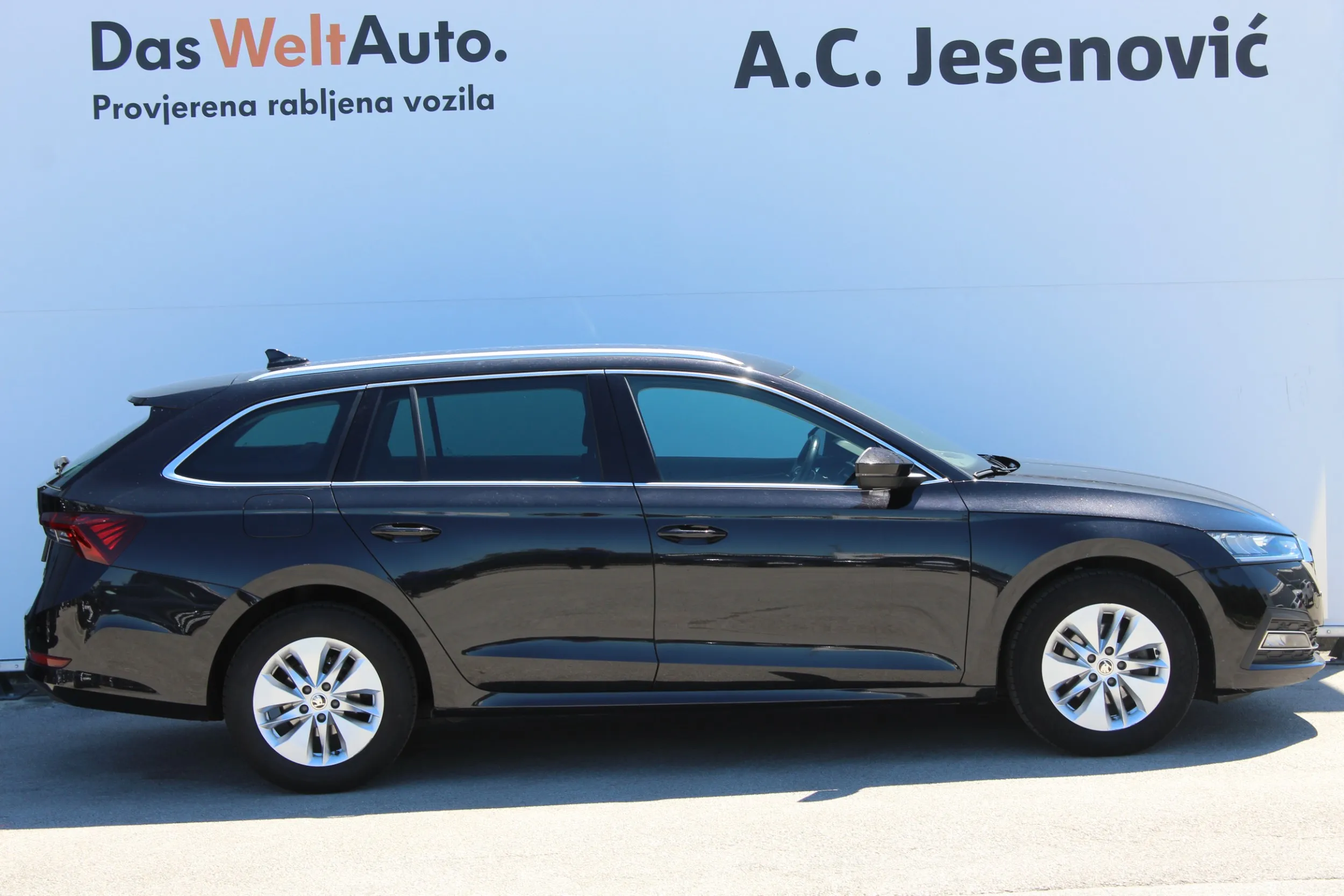 13454 škoda octavia combi ambition 2.0 tdi dsg - slika 9