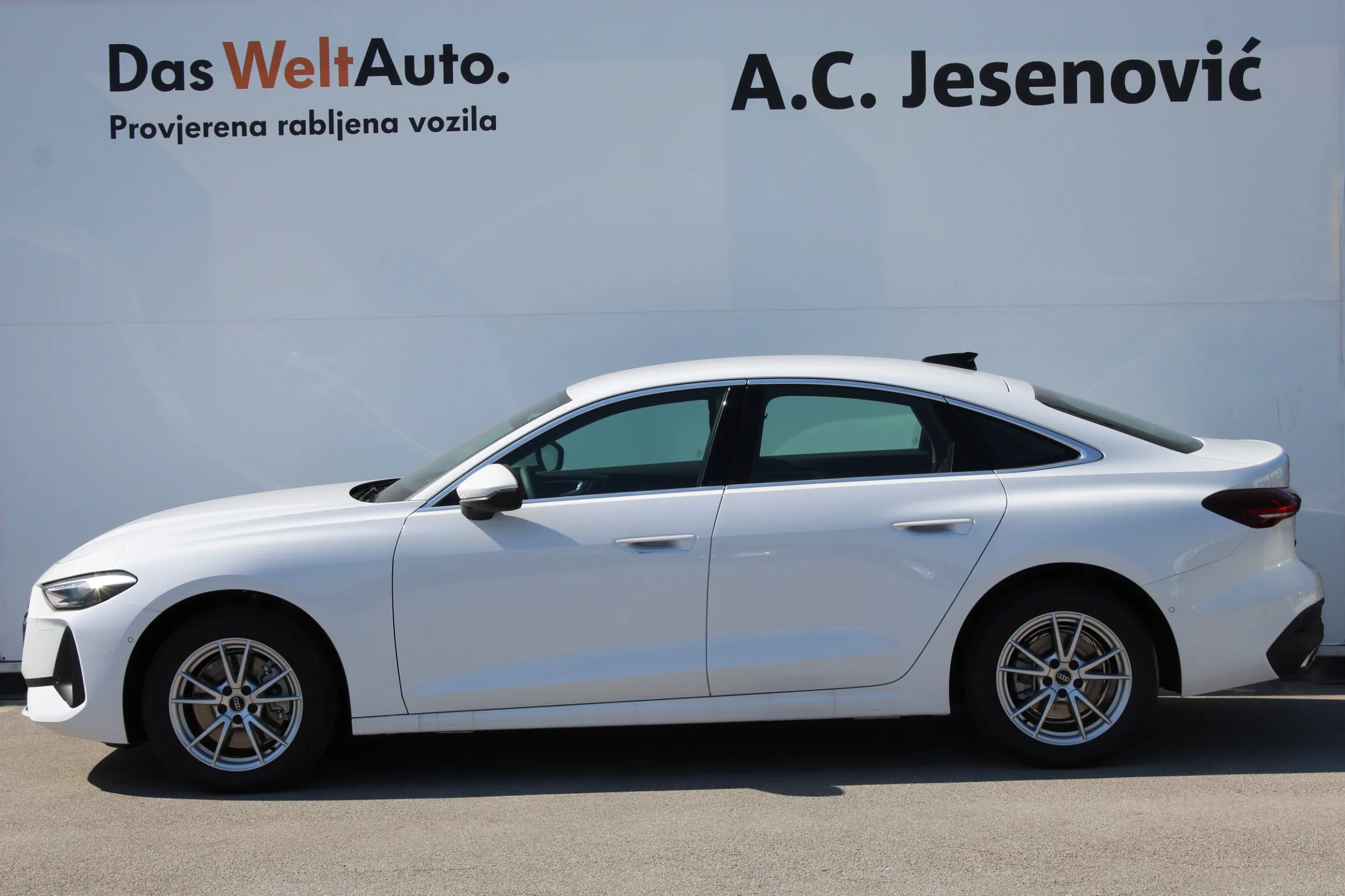 13462 audi a5 limousine 35 tfsi s tronic edition - slika 11