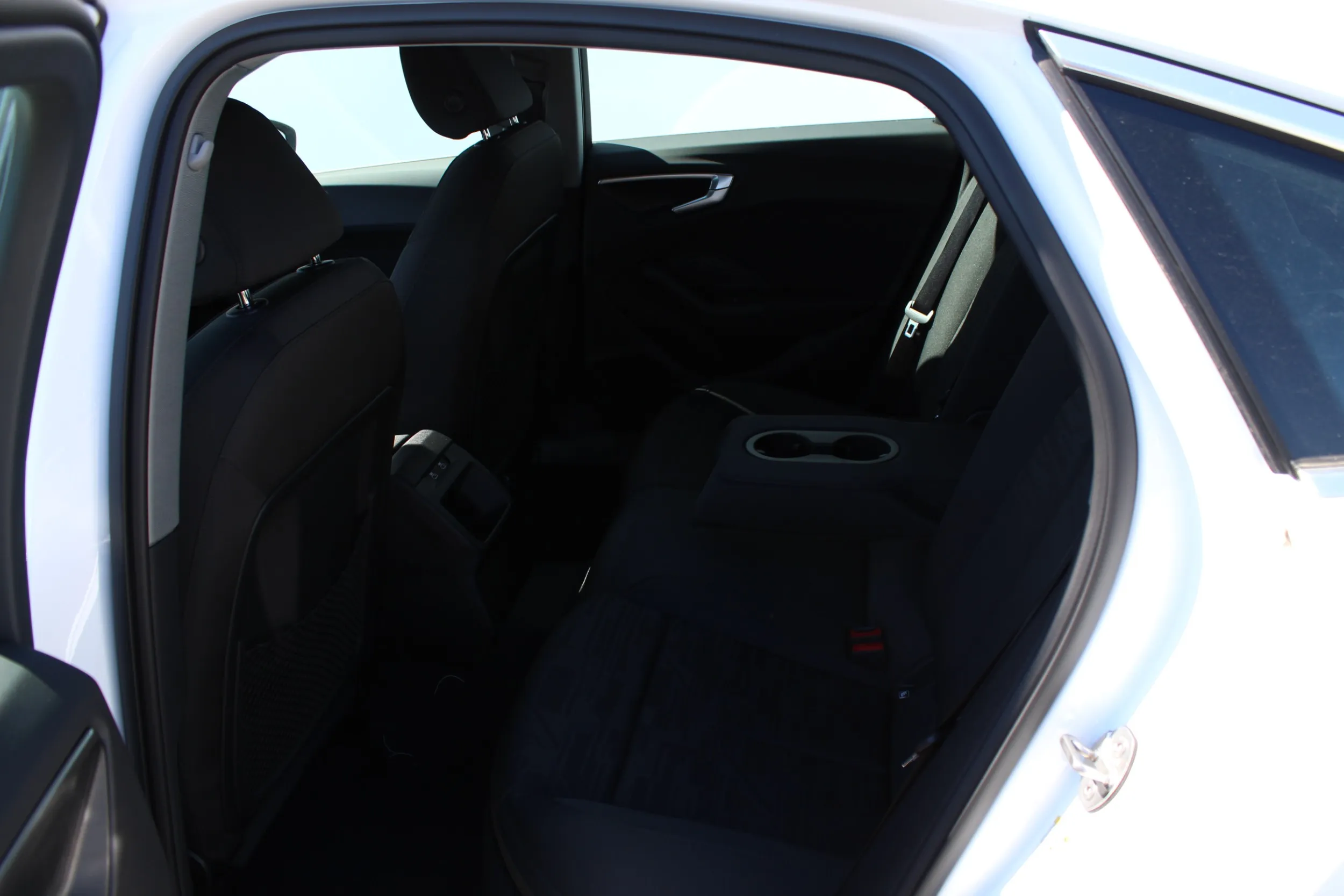 13462 audi a5 limousine 35 tfsi s tronic edition - slika 16