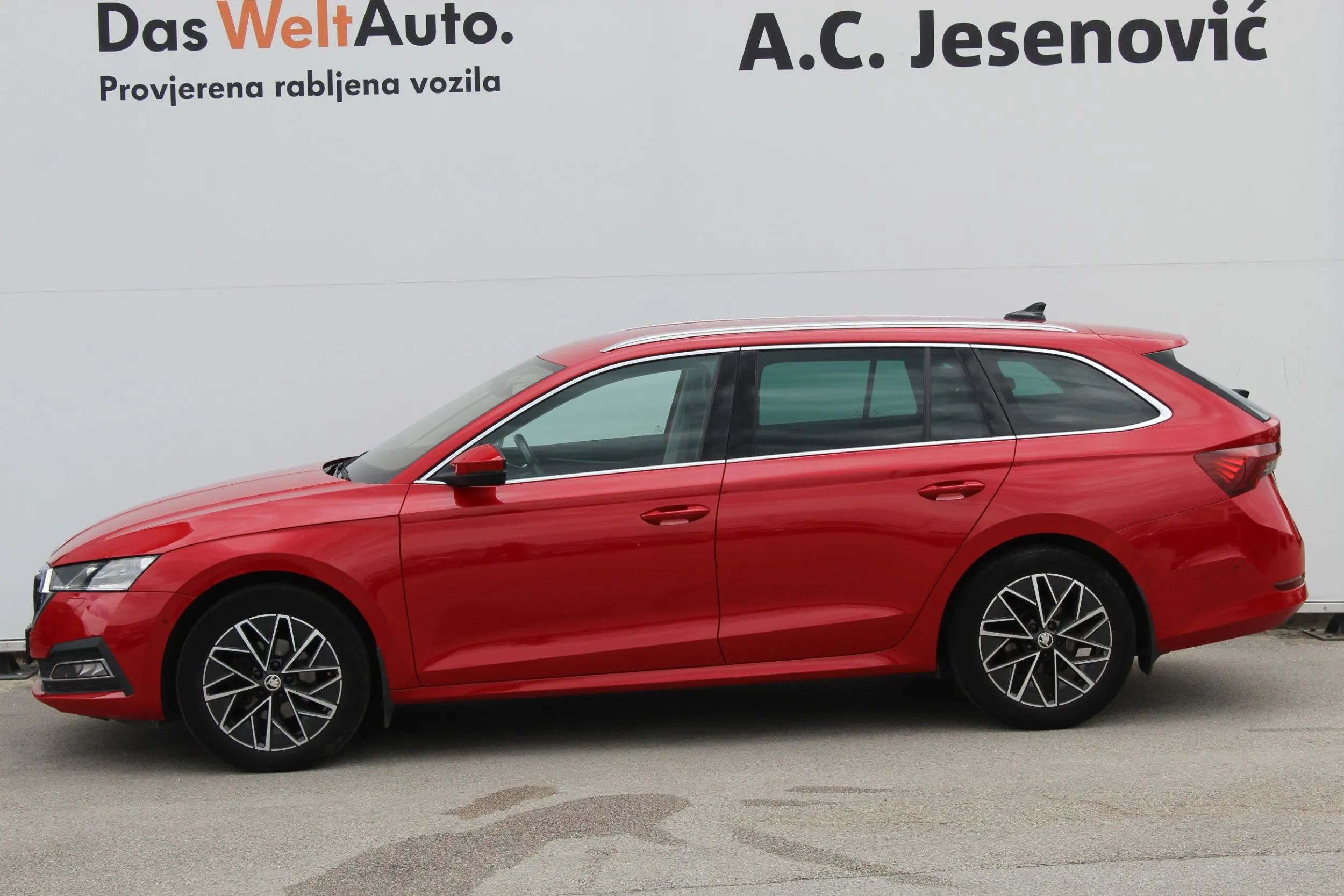 13471 škoda octavia combi ambition 2.0 tdi - slika 14