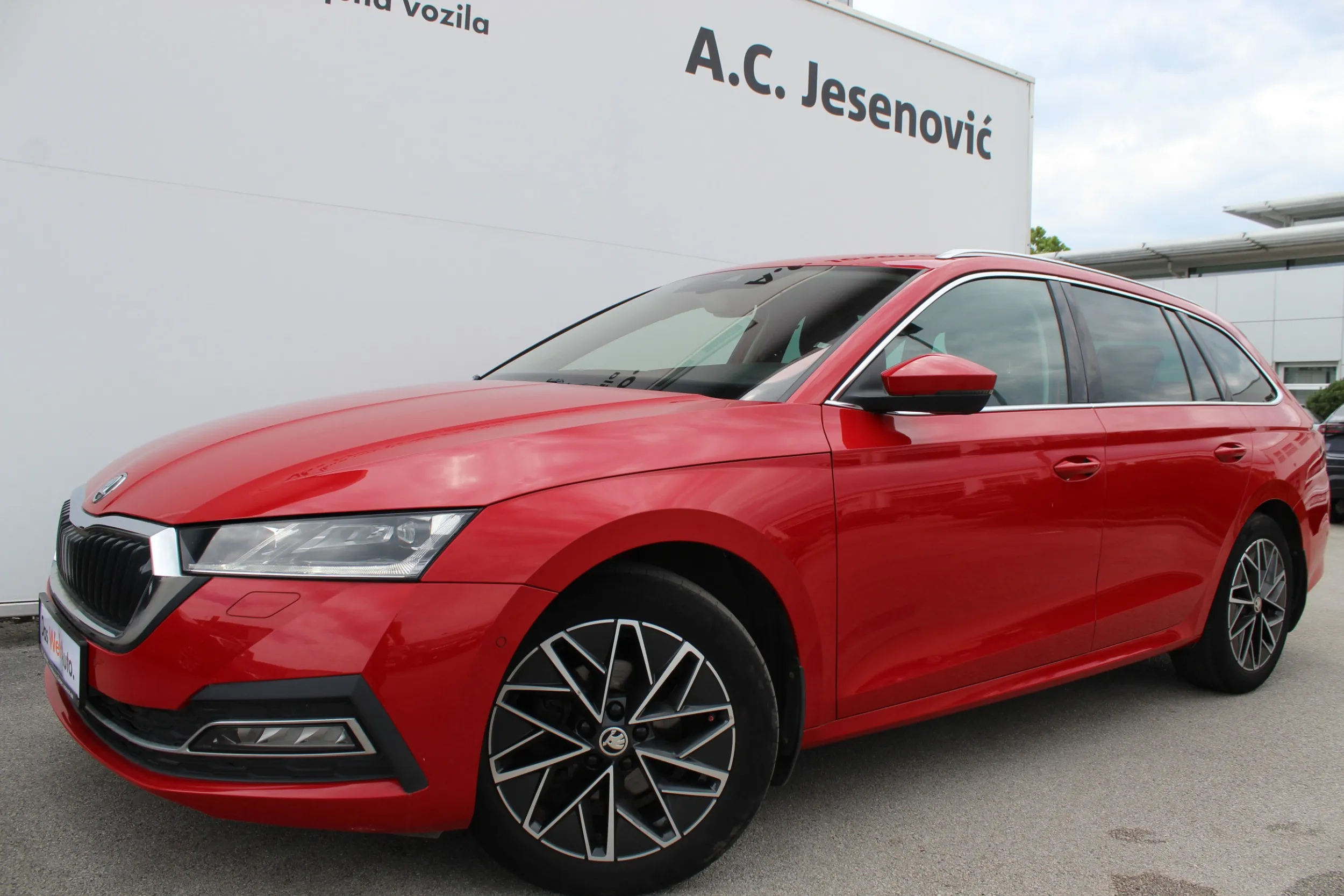 13471 škoda octavia combi ambition 2.0 tdi - slika 2