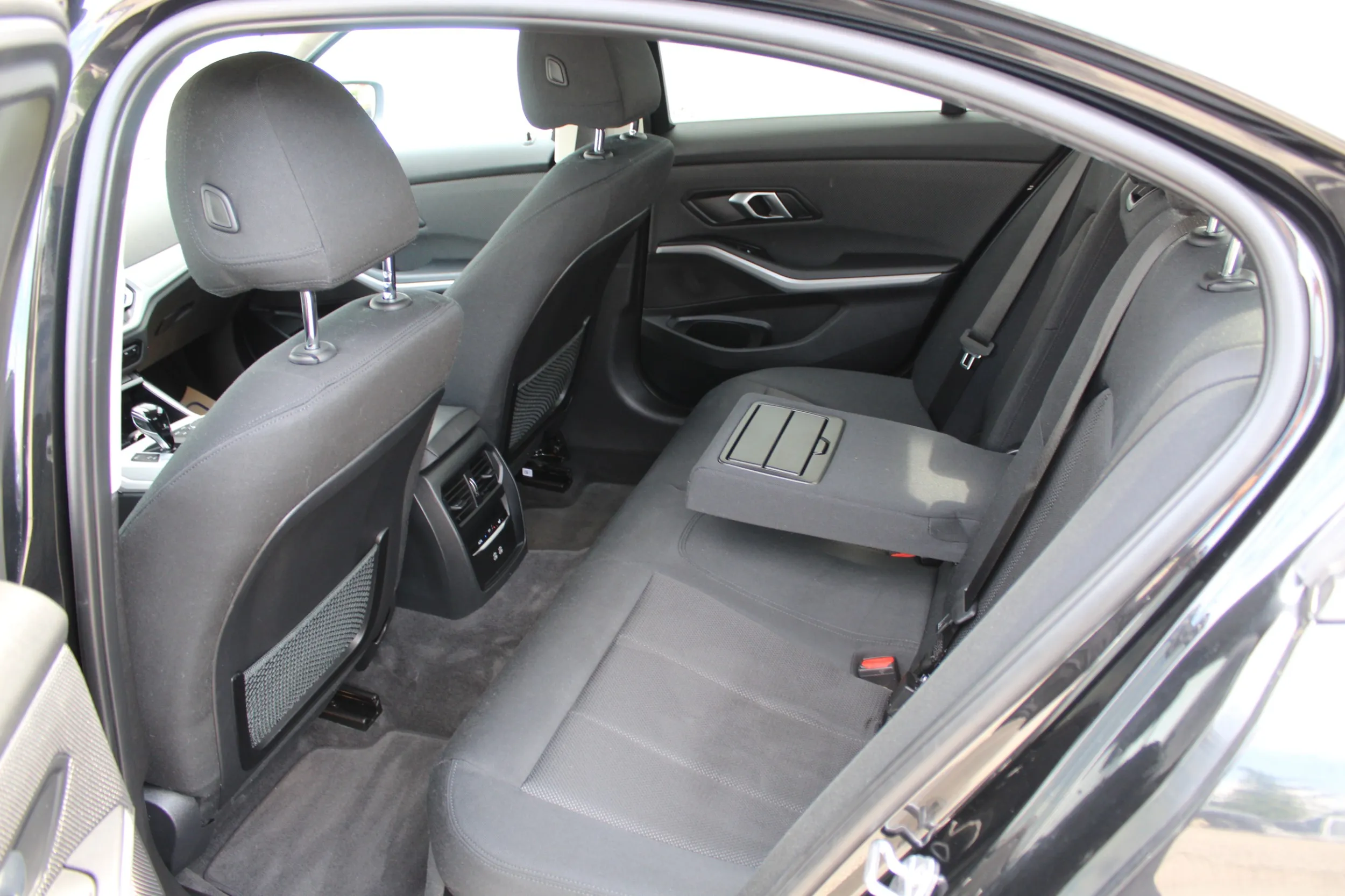 13496 bmw 320e aut. - slika 8