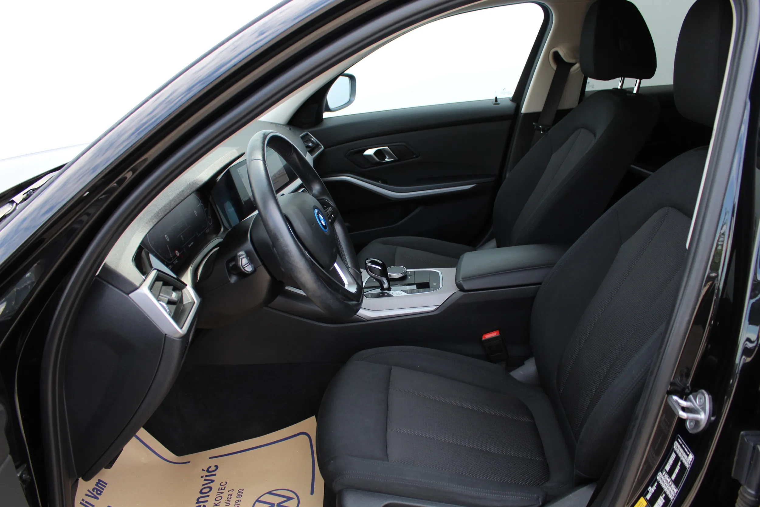 13496 bmw 320e aut. - slika 10