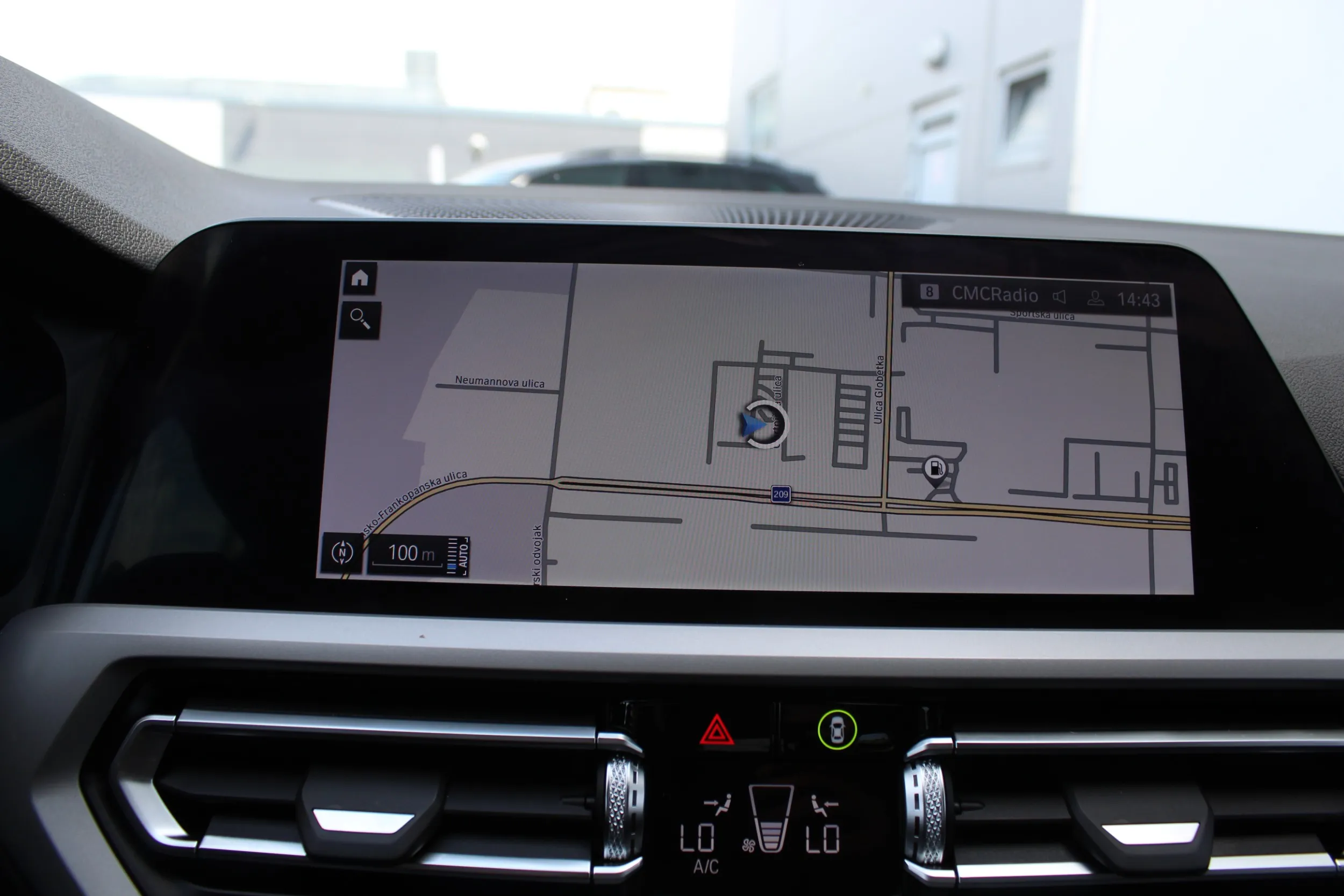 13496 bmw 320e aut. - slika 14