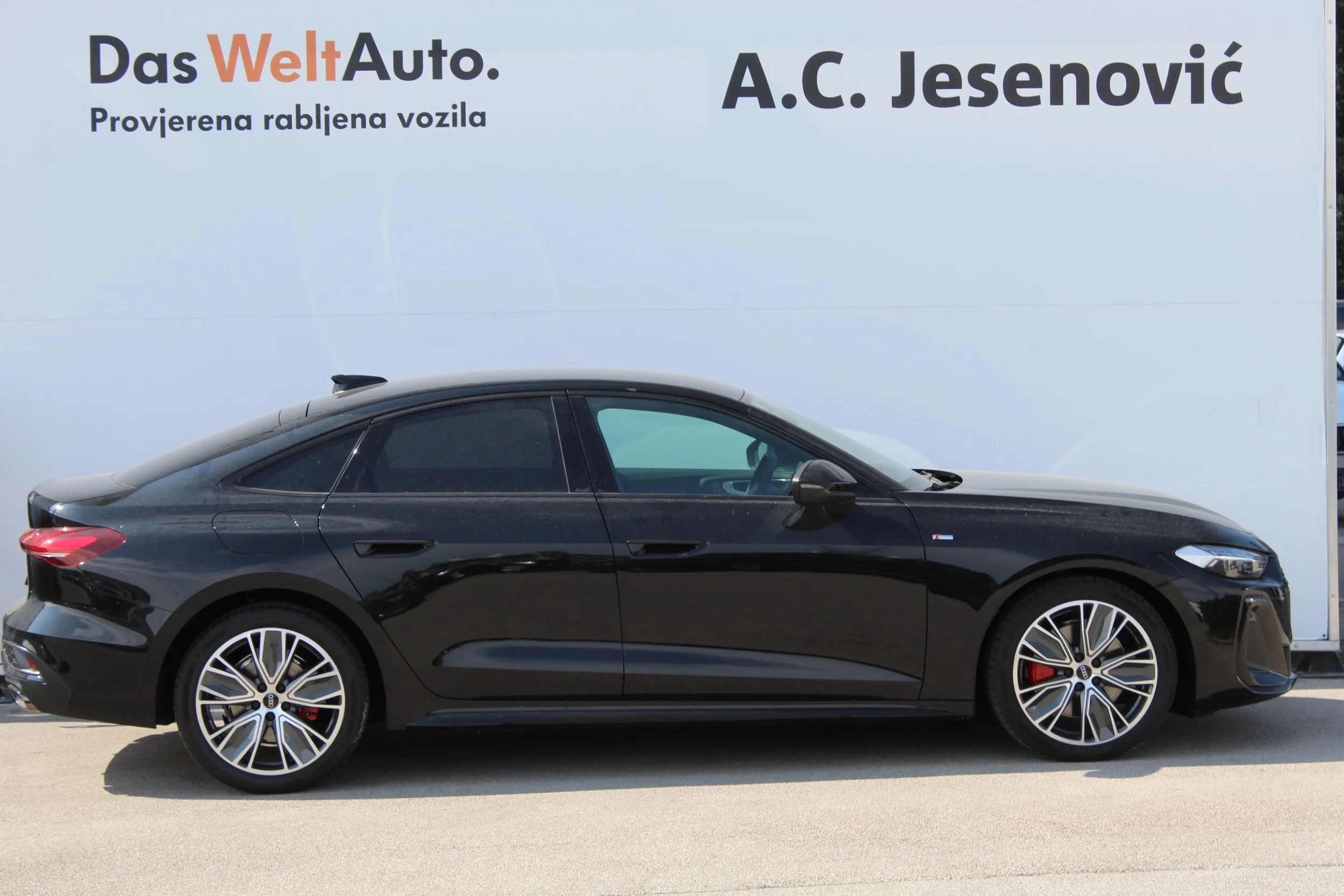 13529 audi a5 limousine 35 tfsi s tronic edition s line - slika 3