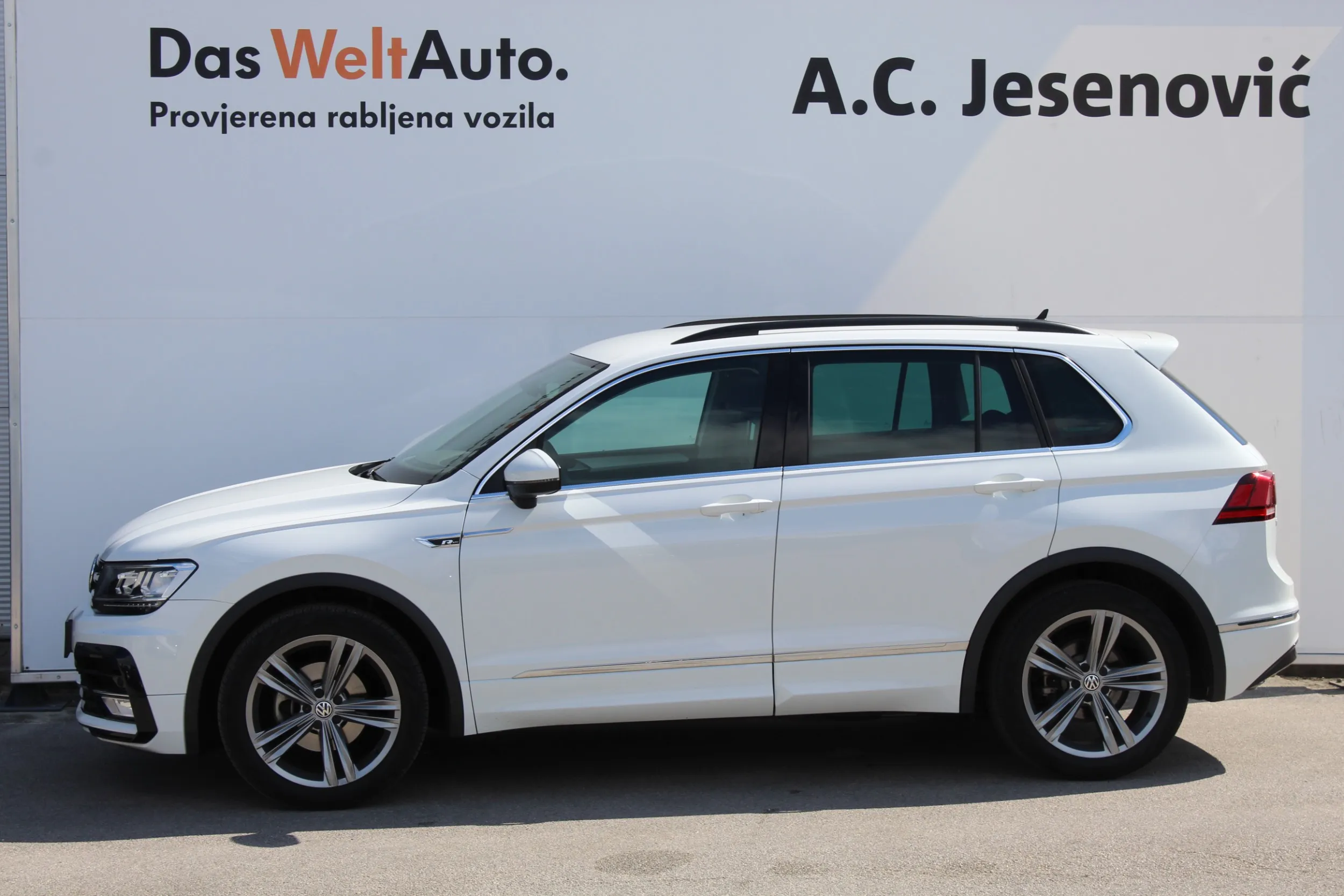13558 volkswagen tiguan 2.0 tdi comfortline - slika 9