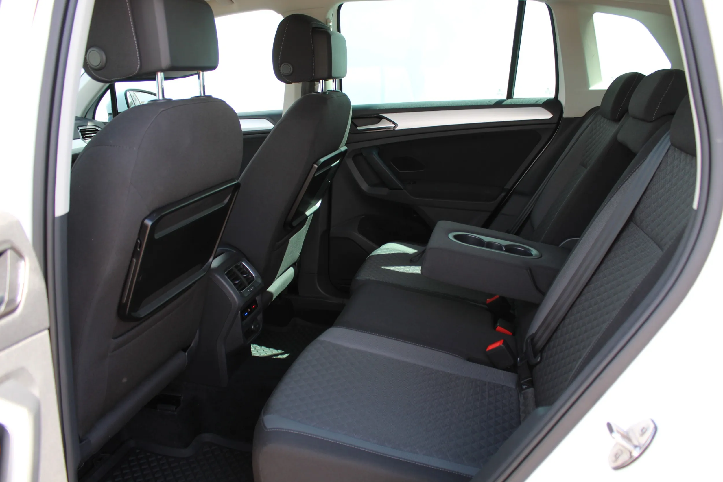 13558 volkswagen tiguan 2.0 tdi comfortline - slika 10