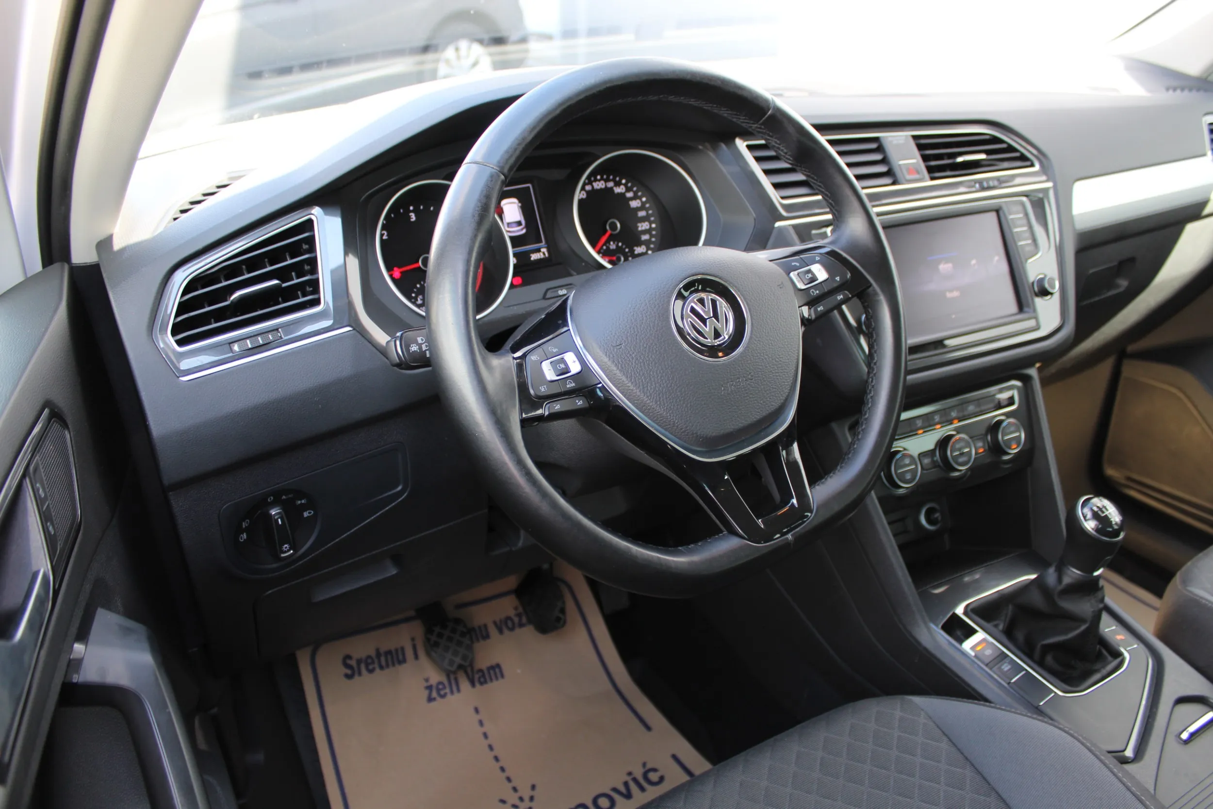 13558 volkswagen tiguan 2.0 tdi comfortline - slika 13