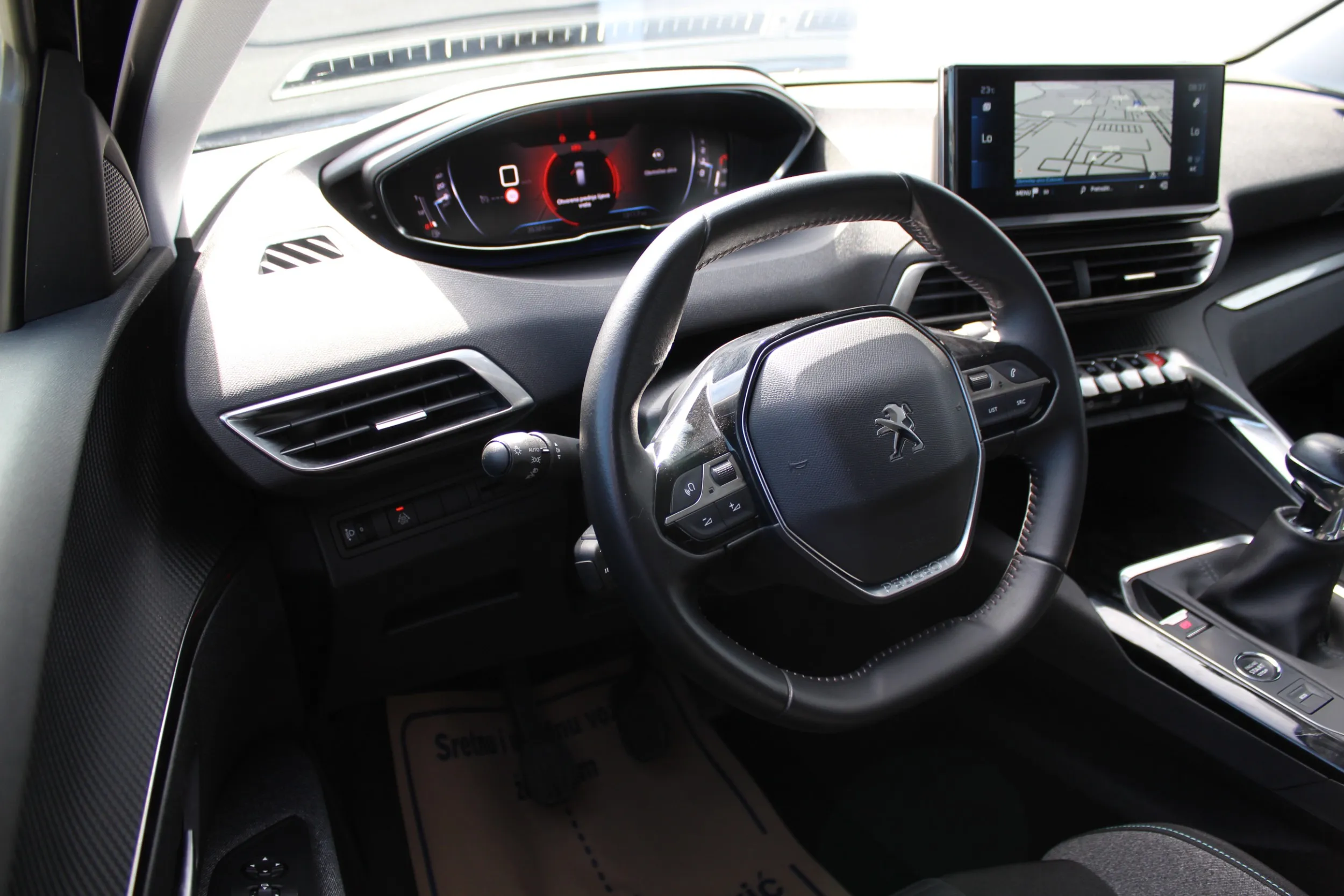 13382 peugeot 3008 1,2 puretech 130 s&s style - slika 10