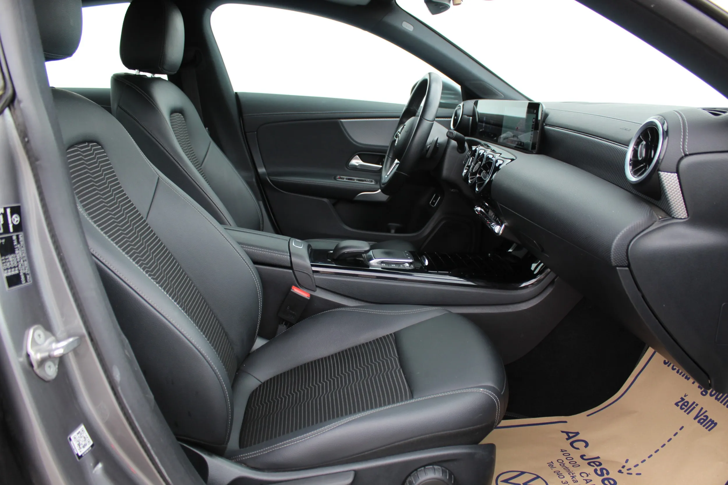 13571 mercedes-benz cla cla 250 e - slika 8