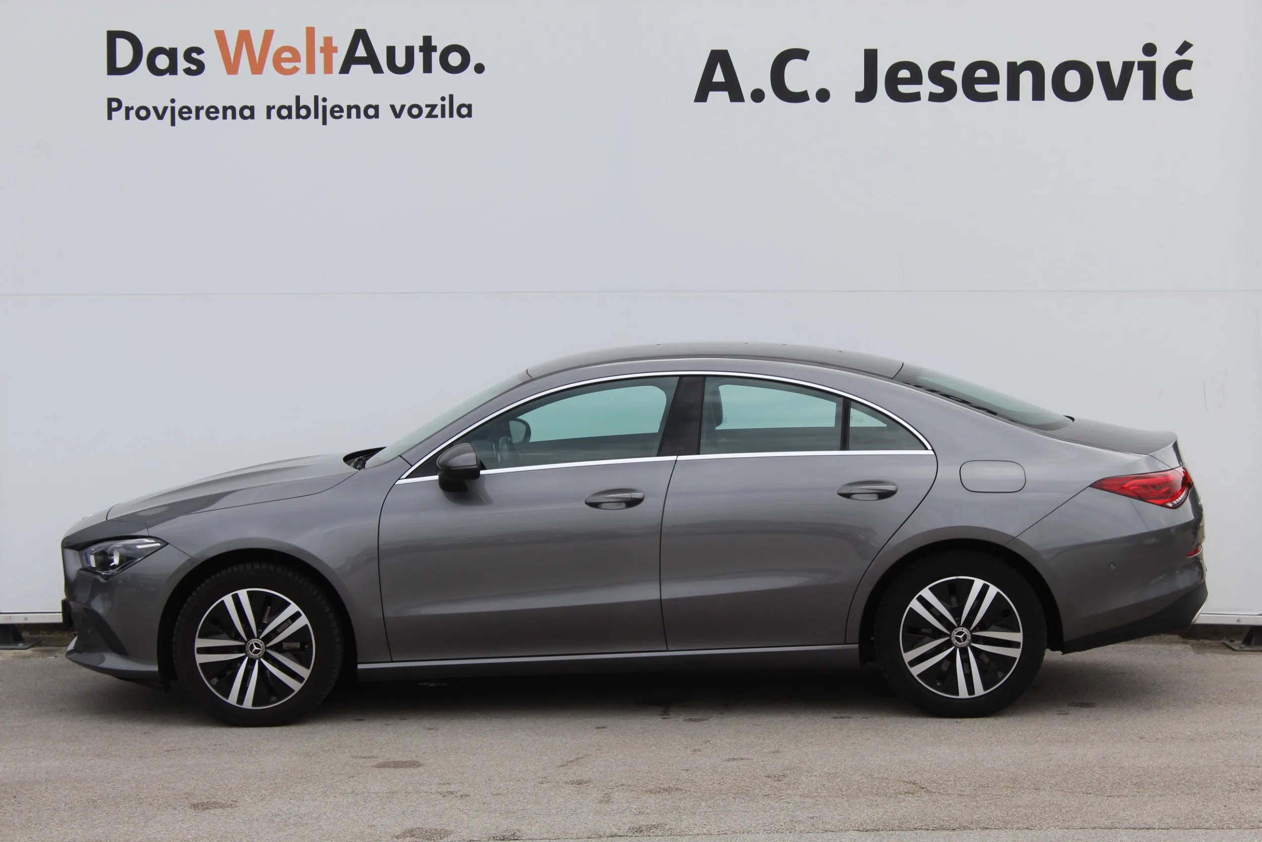 13571 mercedes-benz cla cla 250 e - slika 10