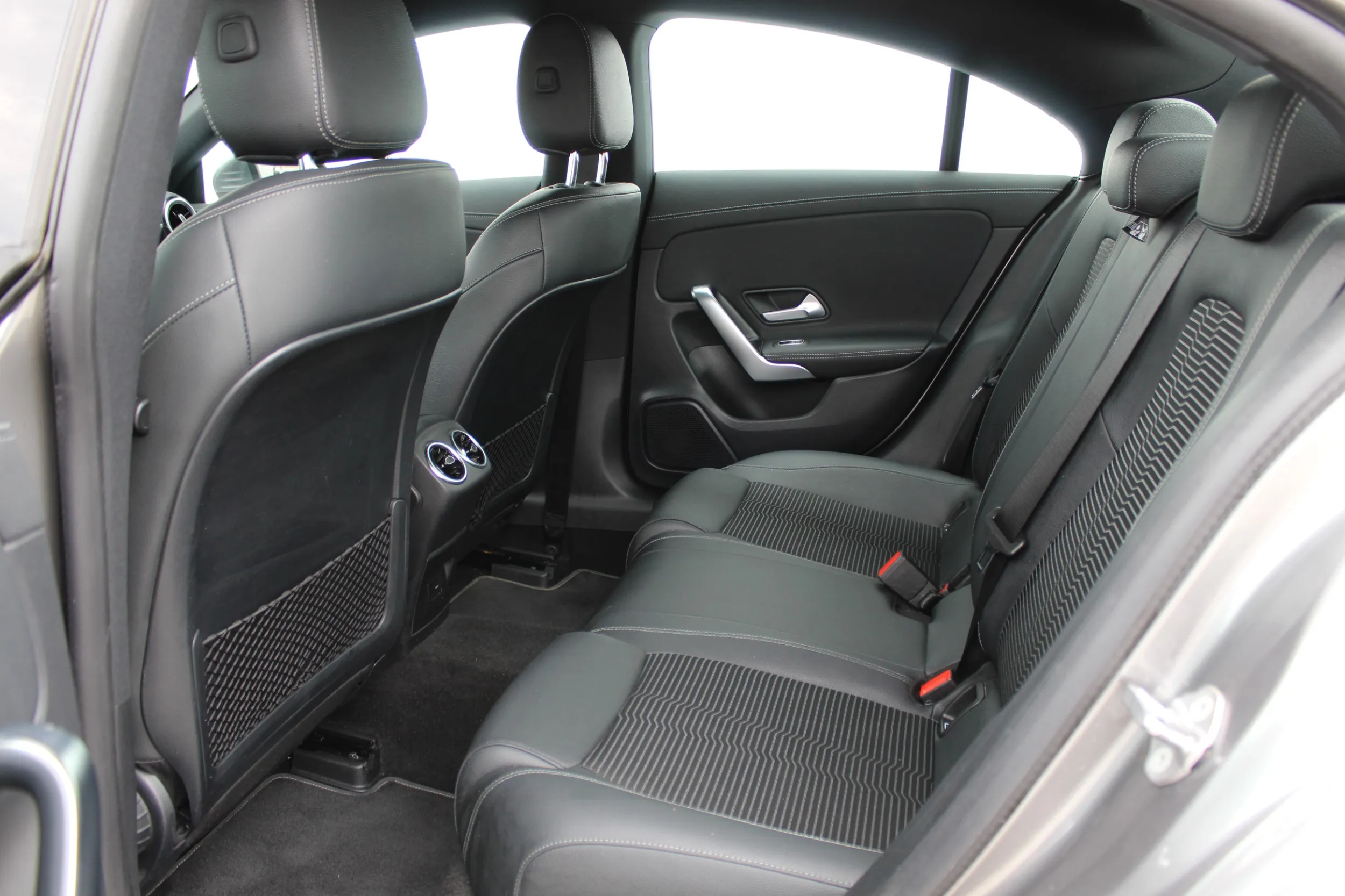 13571 mercedes-benz cla cla 250 e - slika 11