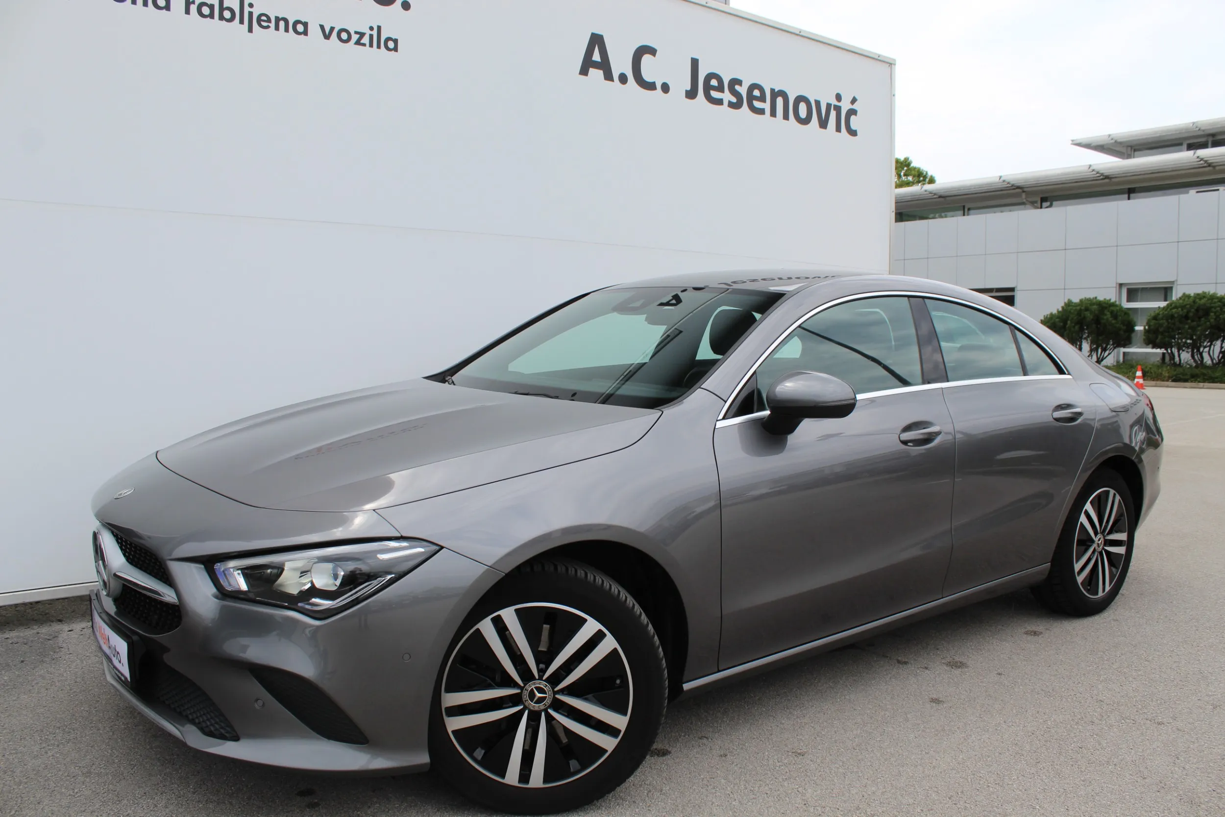 13571 mercedes-benz cla cla 250 e - slika 15