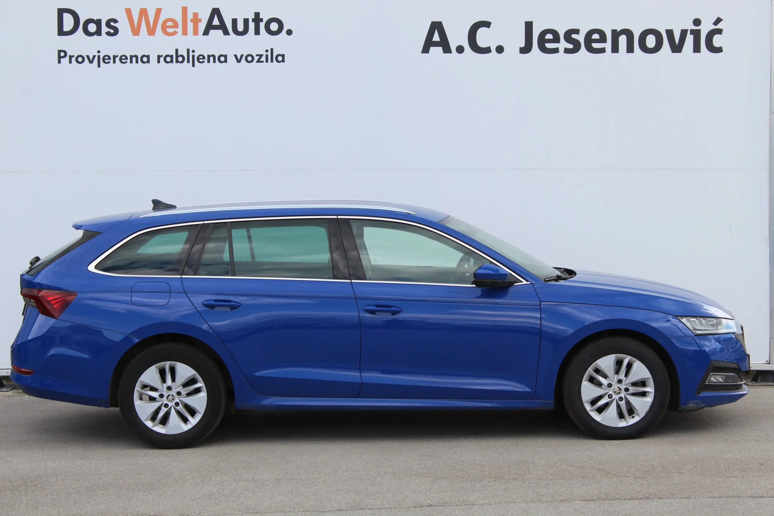 13578 škoda octavia combi ambition 2.0 tdi dsg - slika 6