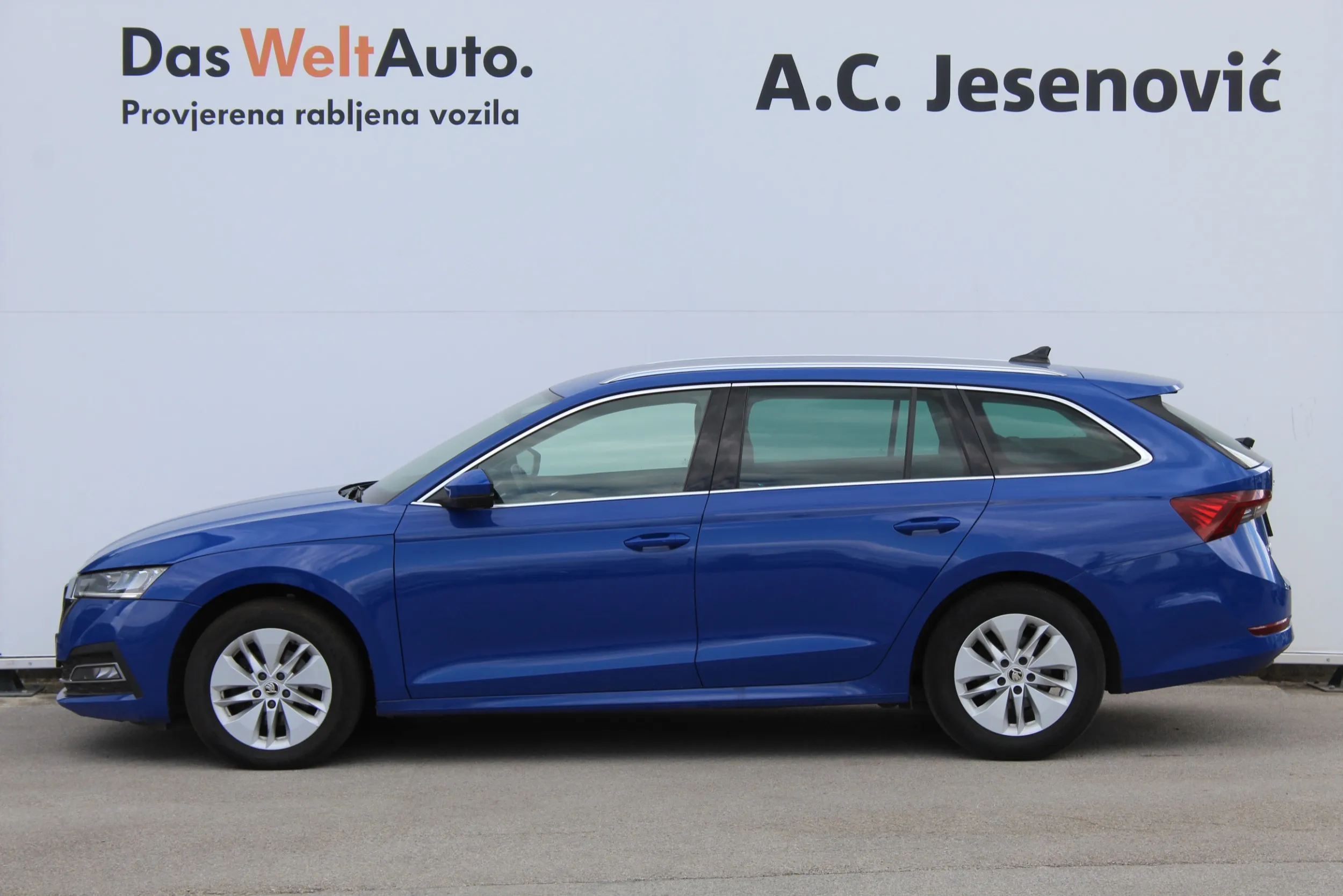 13578 škoda octavia combi ambition 2.0 tdi dsg - slika 8