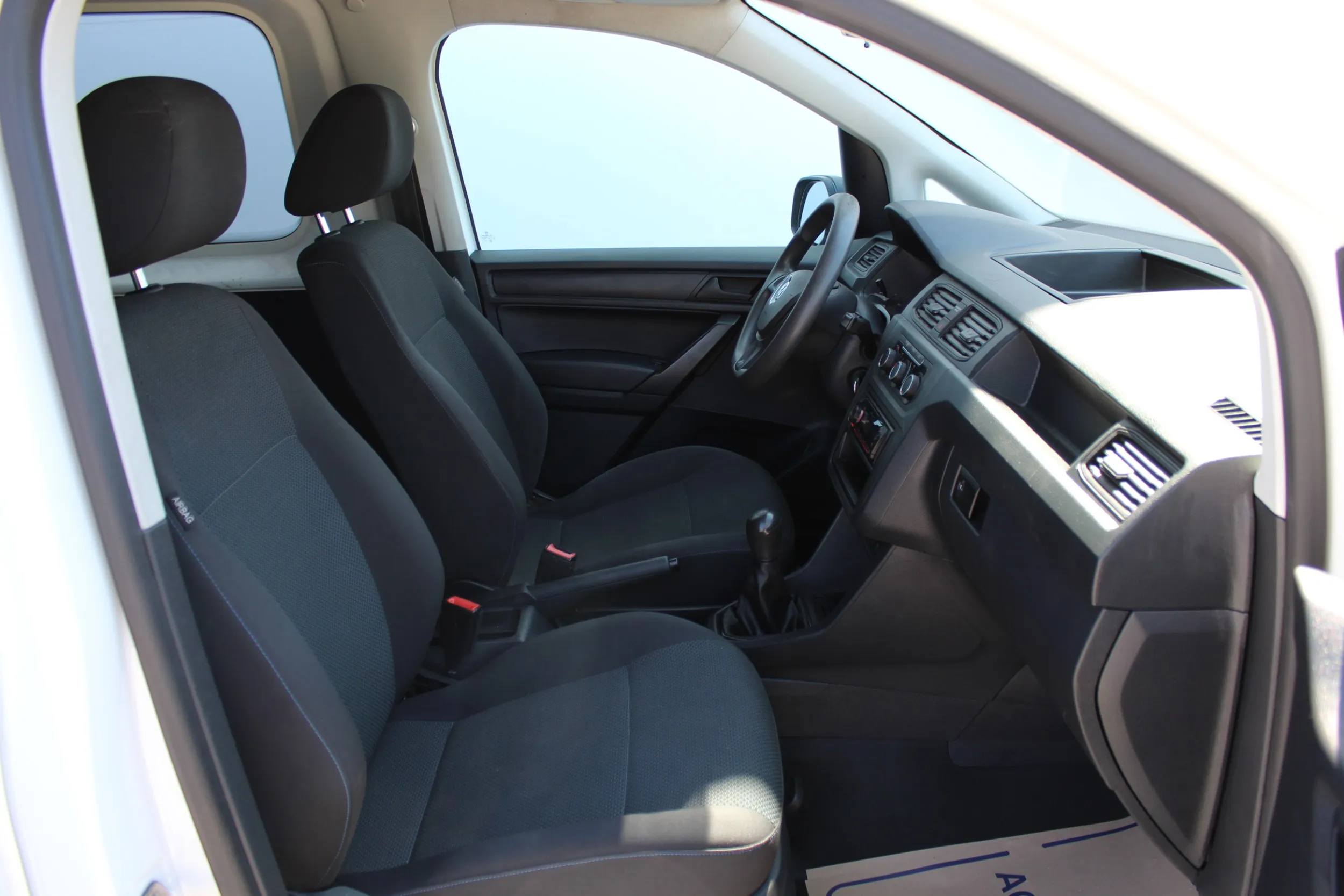 13554 vw caddy maxi kombi 2.0 tdi - slika 12