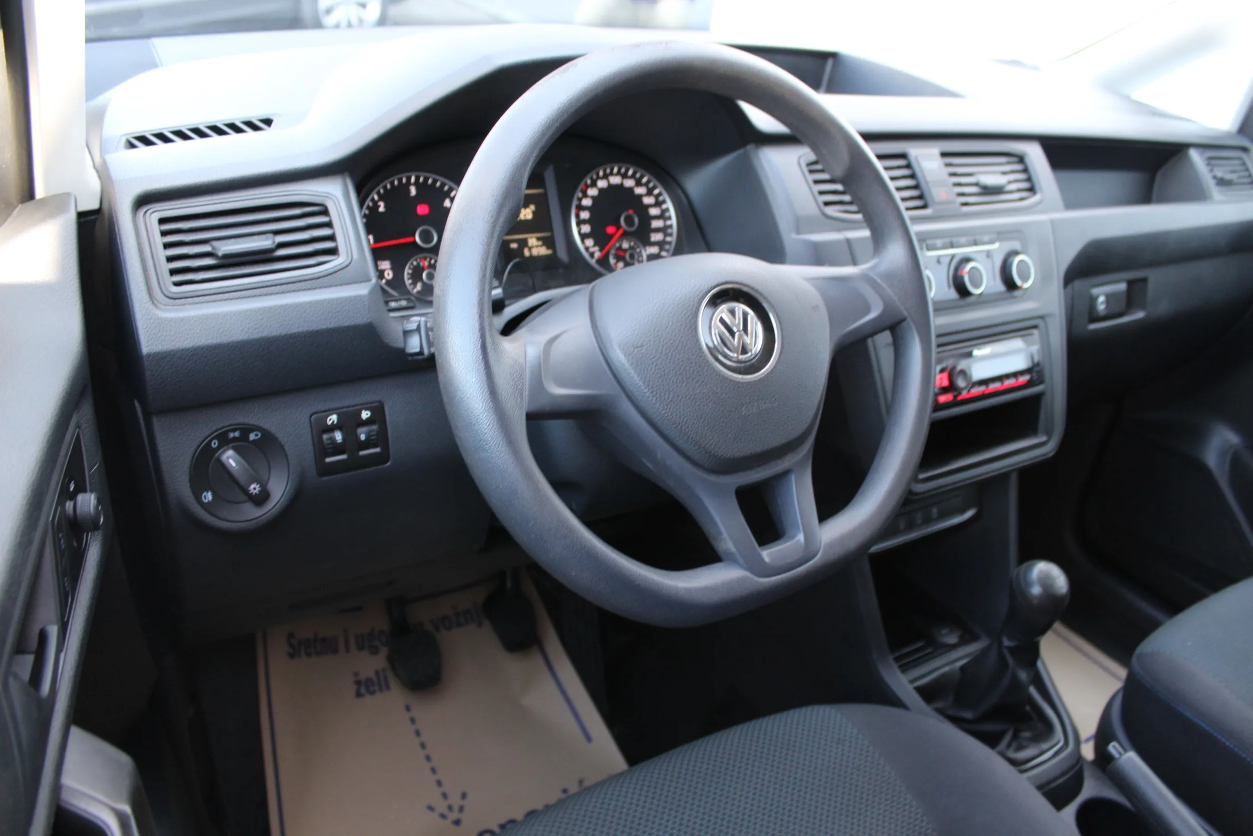 13554 vw caddy maxi kombi 2.0 tdi - slika 4