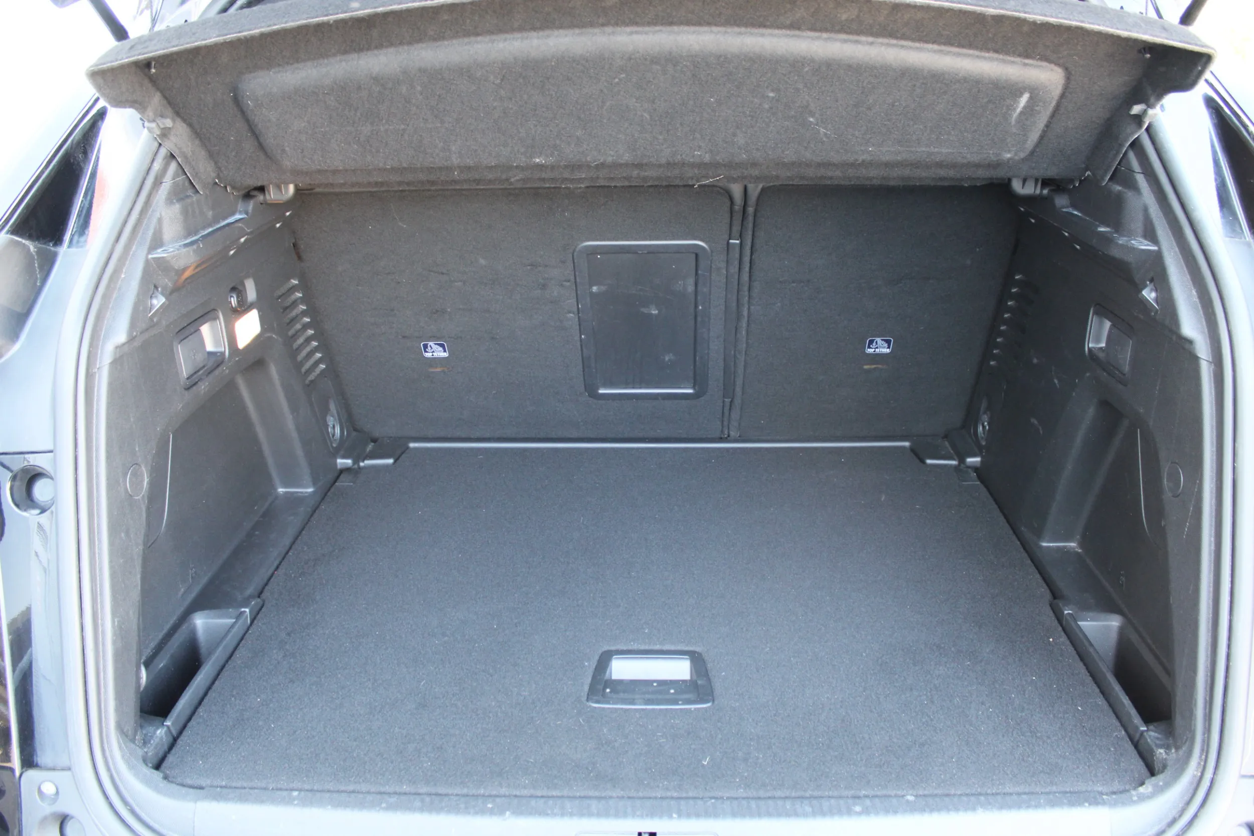 13597 peugeot 3008 1,2 puretech 130 s&s gt - slika 8