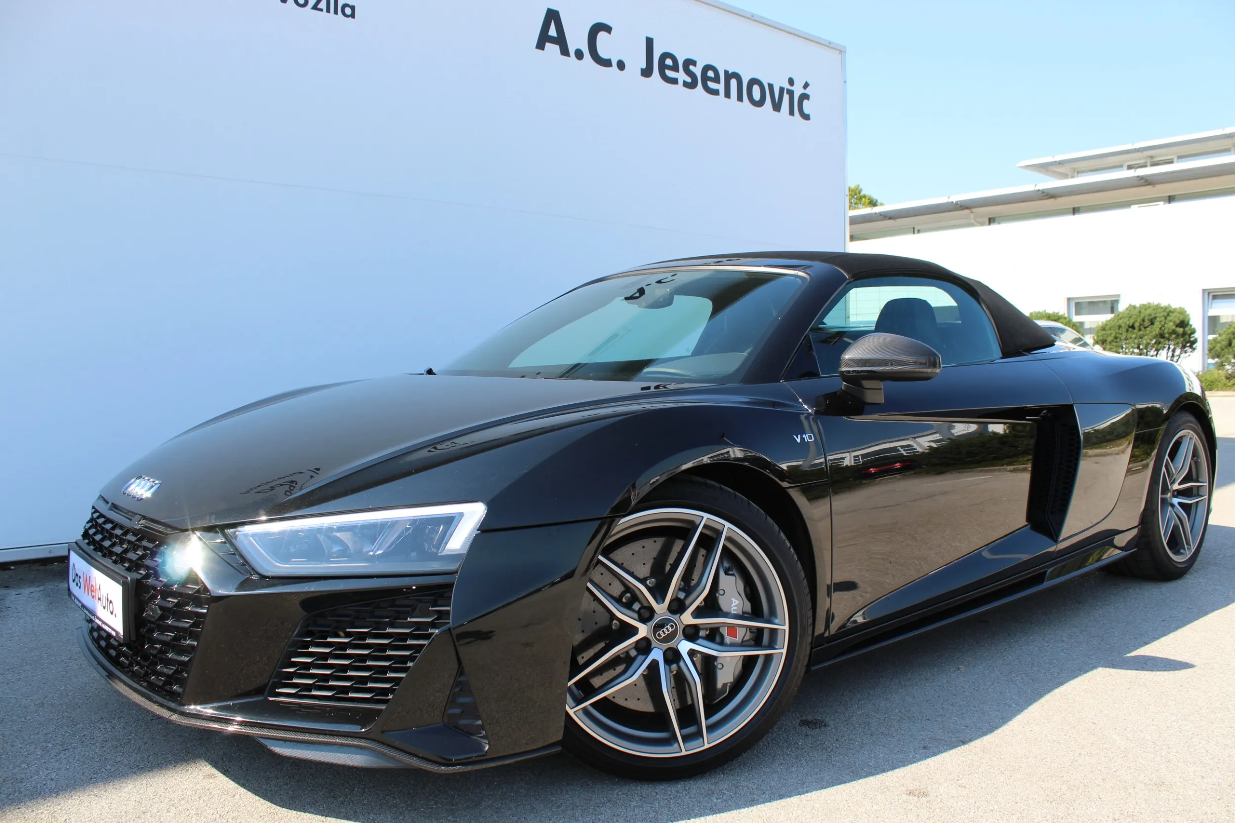 13627 audi r8 v10 plus - slika 10