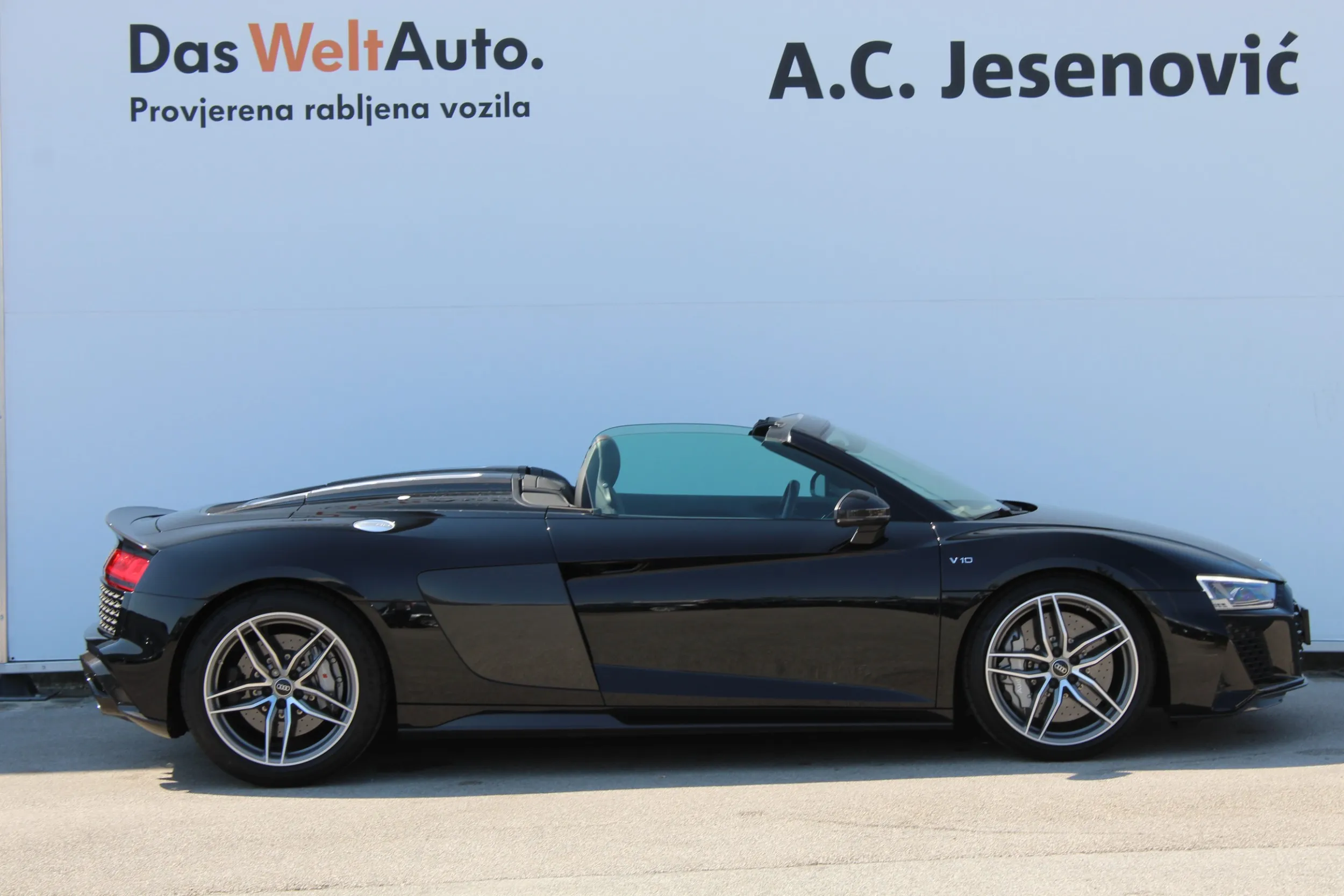 13627 audi r8 v10 plus - slika 14