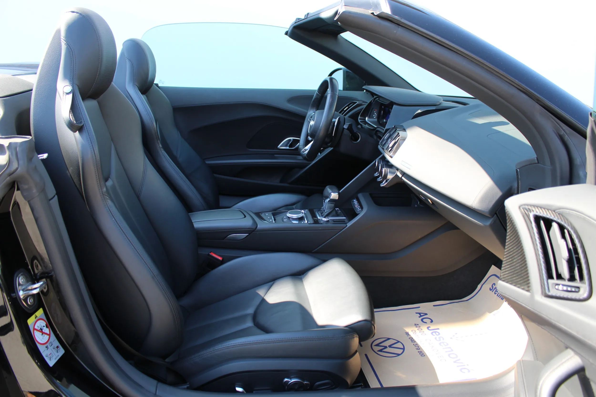 13627 audi r8 v10 plus - slika 16