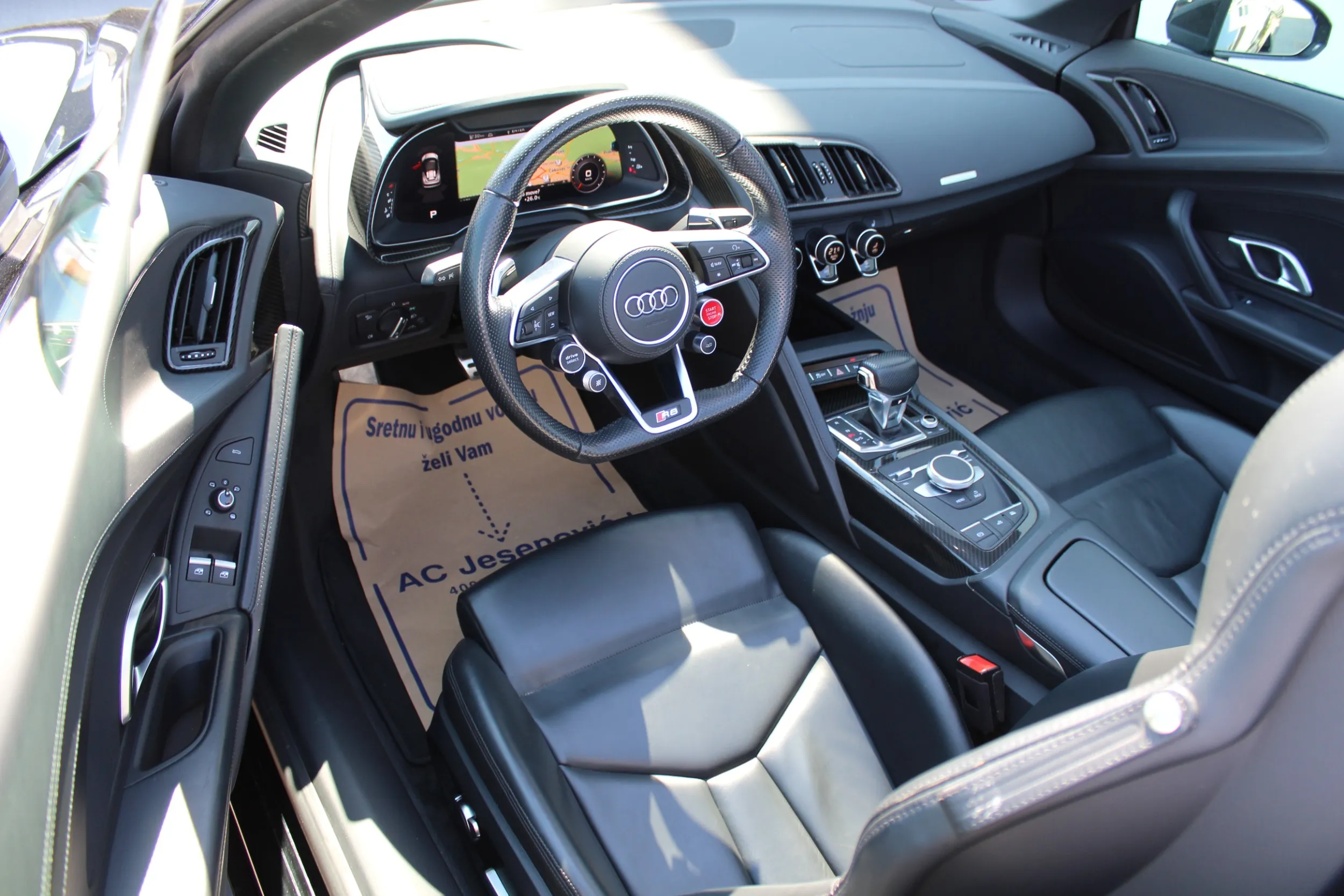 13627 audi r8 v10 plus - slika 20