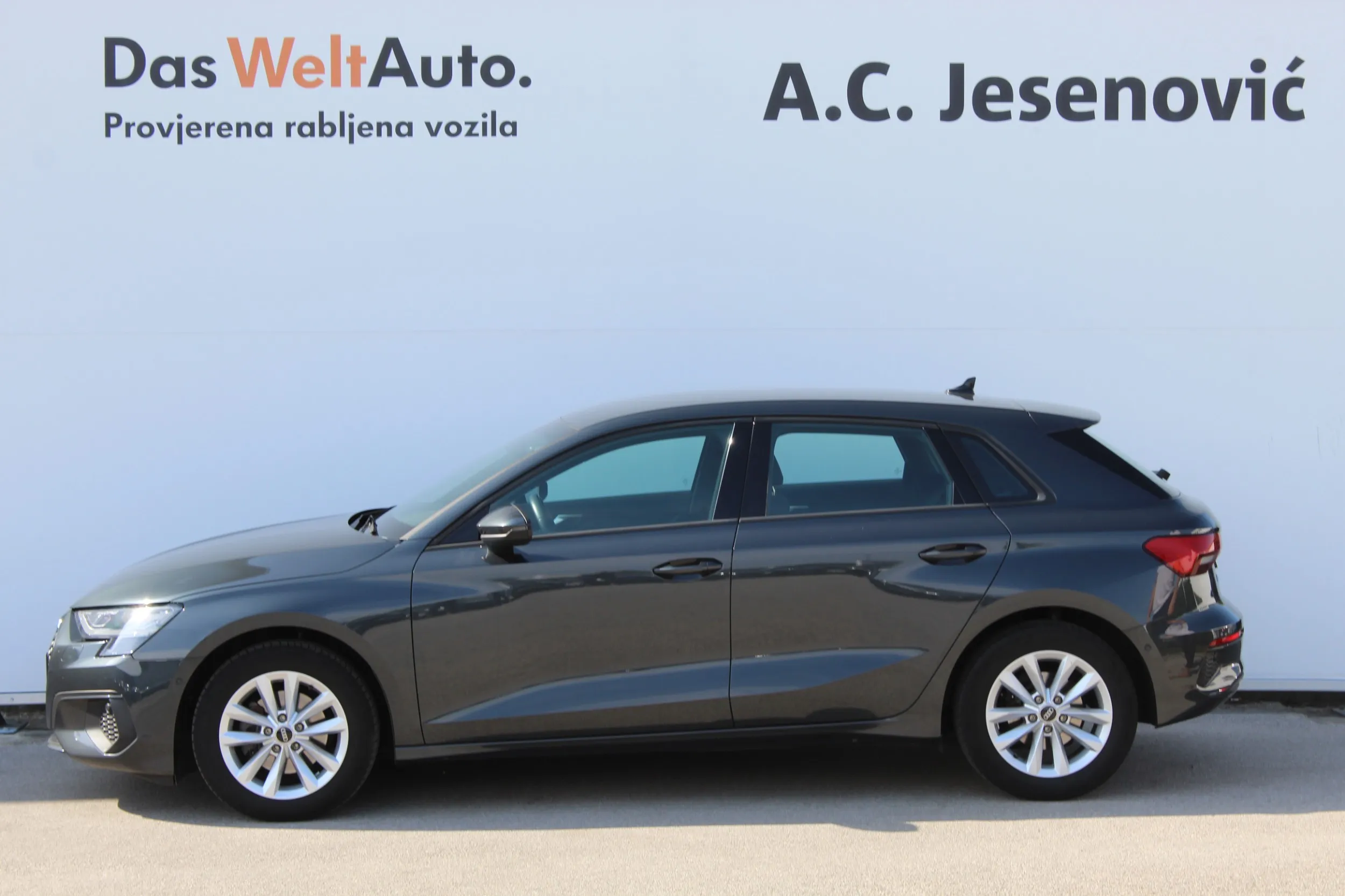 13617 audi a3 sportback 30 tfsi s tr advanced - slika 8