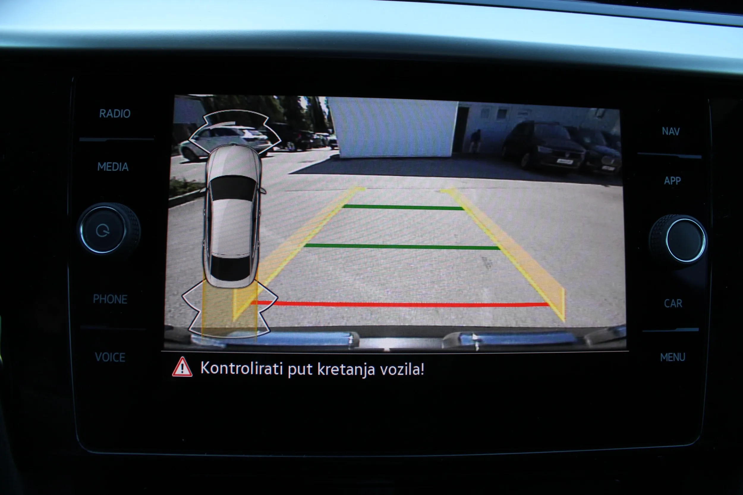 13632 volkswagen arteon 1.4 tsi ehybrid dsg r-line - slika 18
