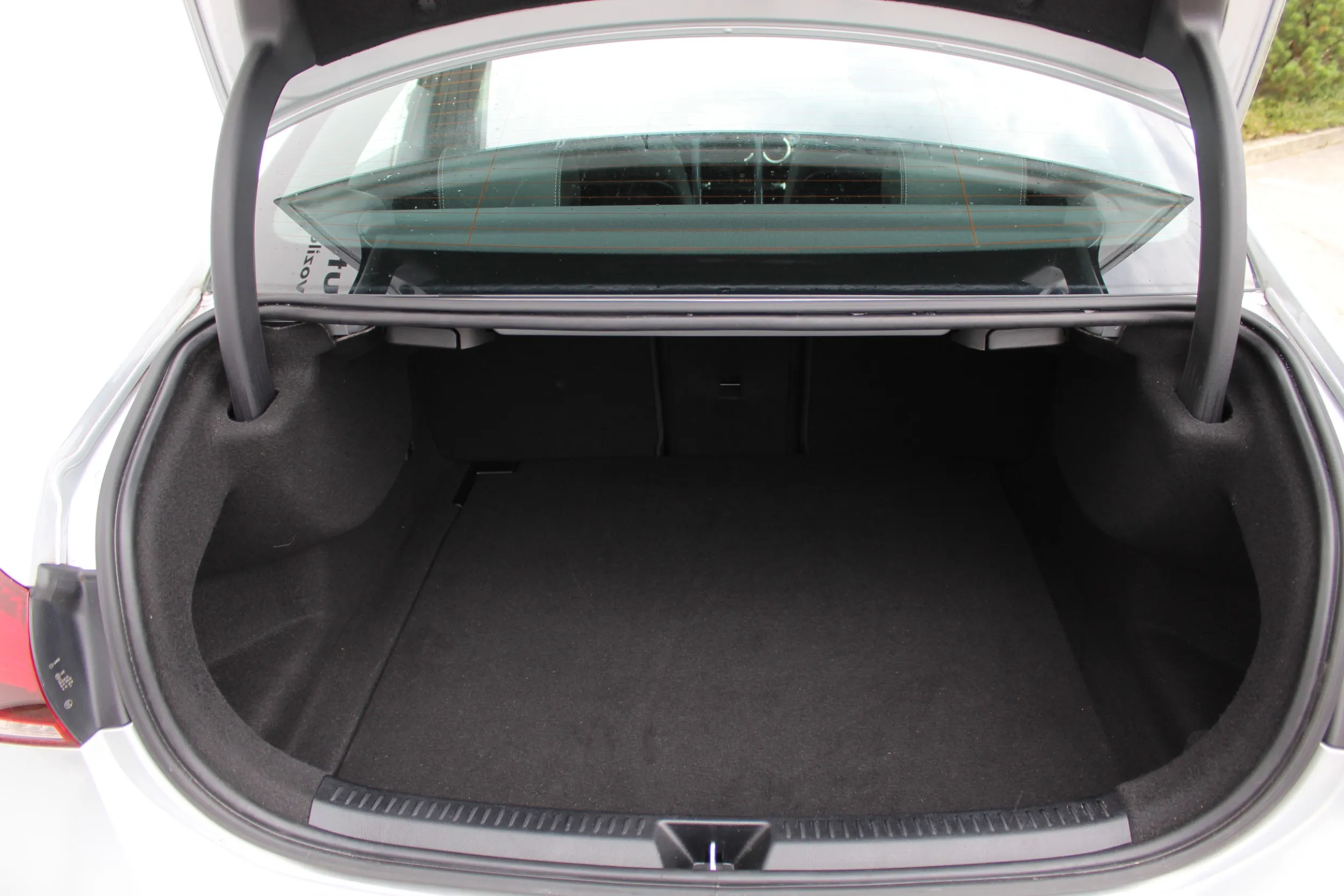 13637 mercedes-benz a limousine a 180 d - slika 15