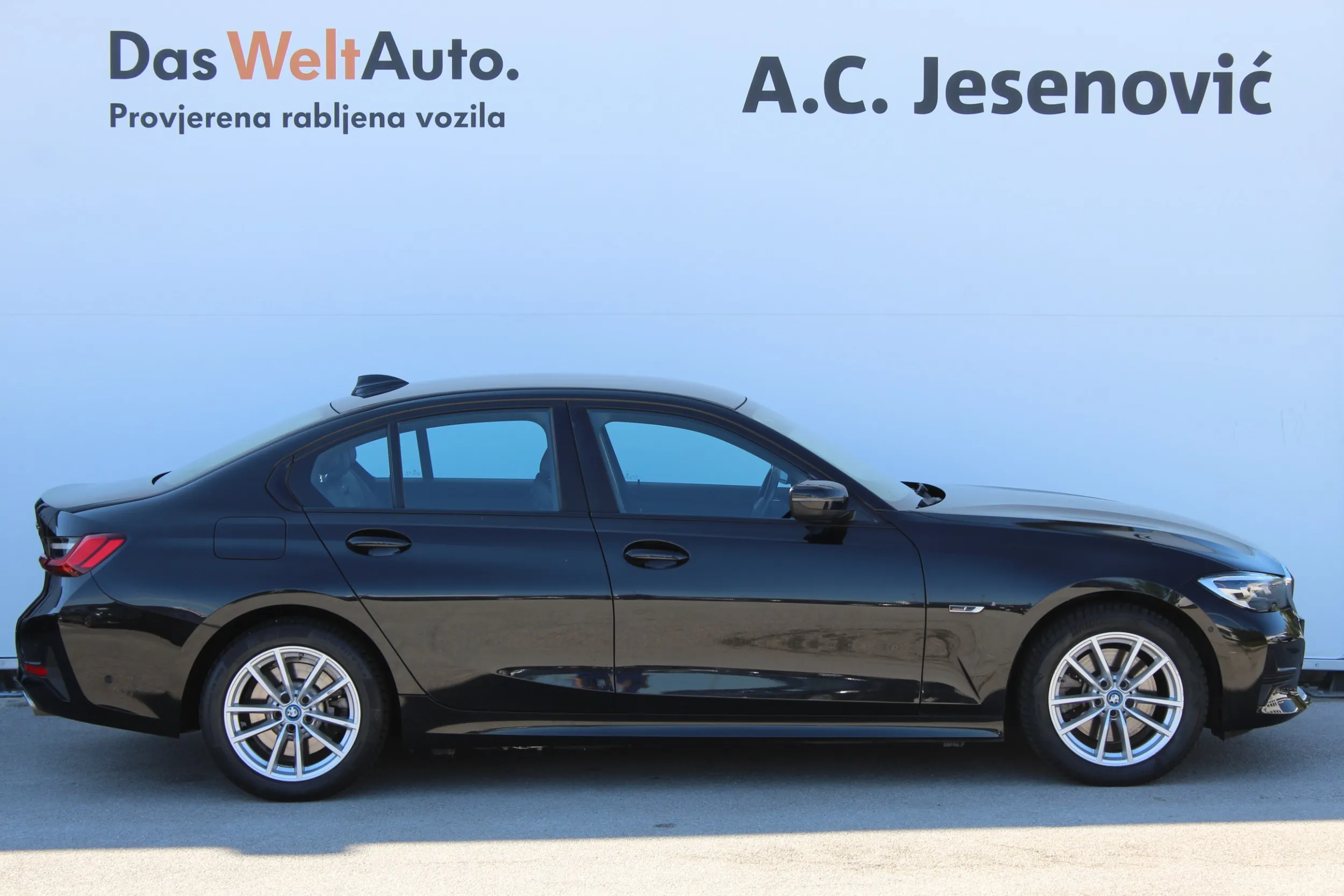 13635 bmw 320e aut. - slika 10