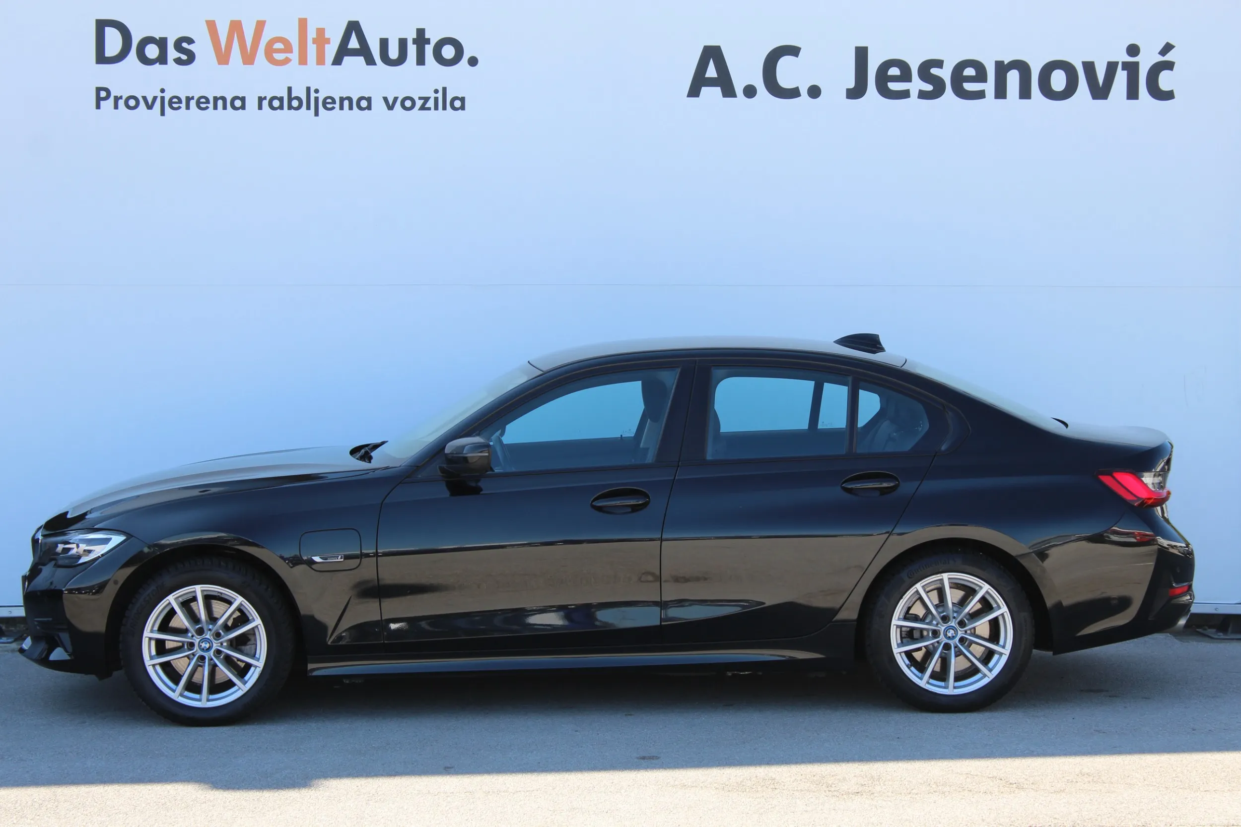 13635 bmw 320e aut. - slika 15