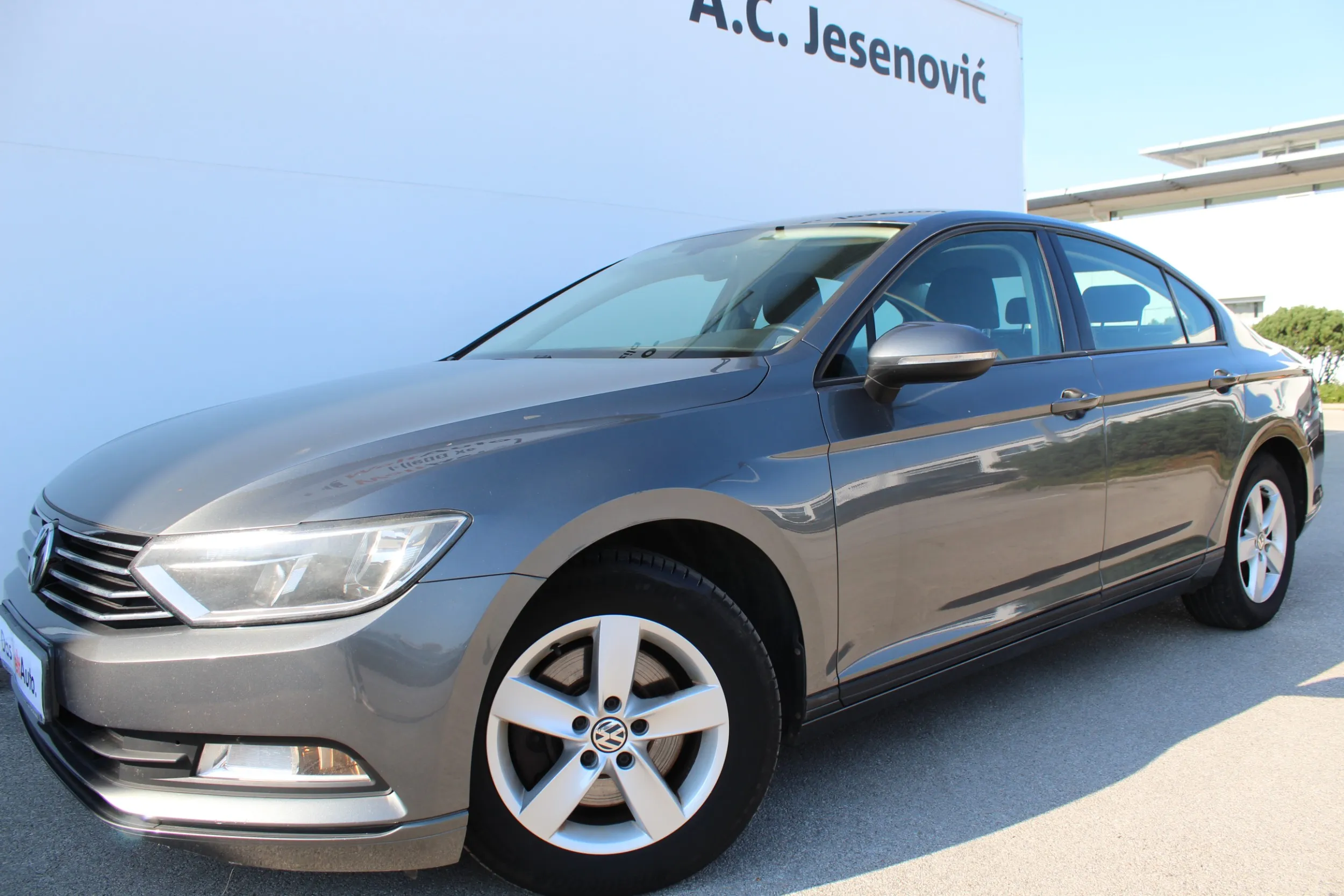 13657 volkswagen passat 1.6 tdi bmt dsg trendline - slika 5