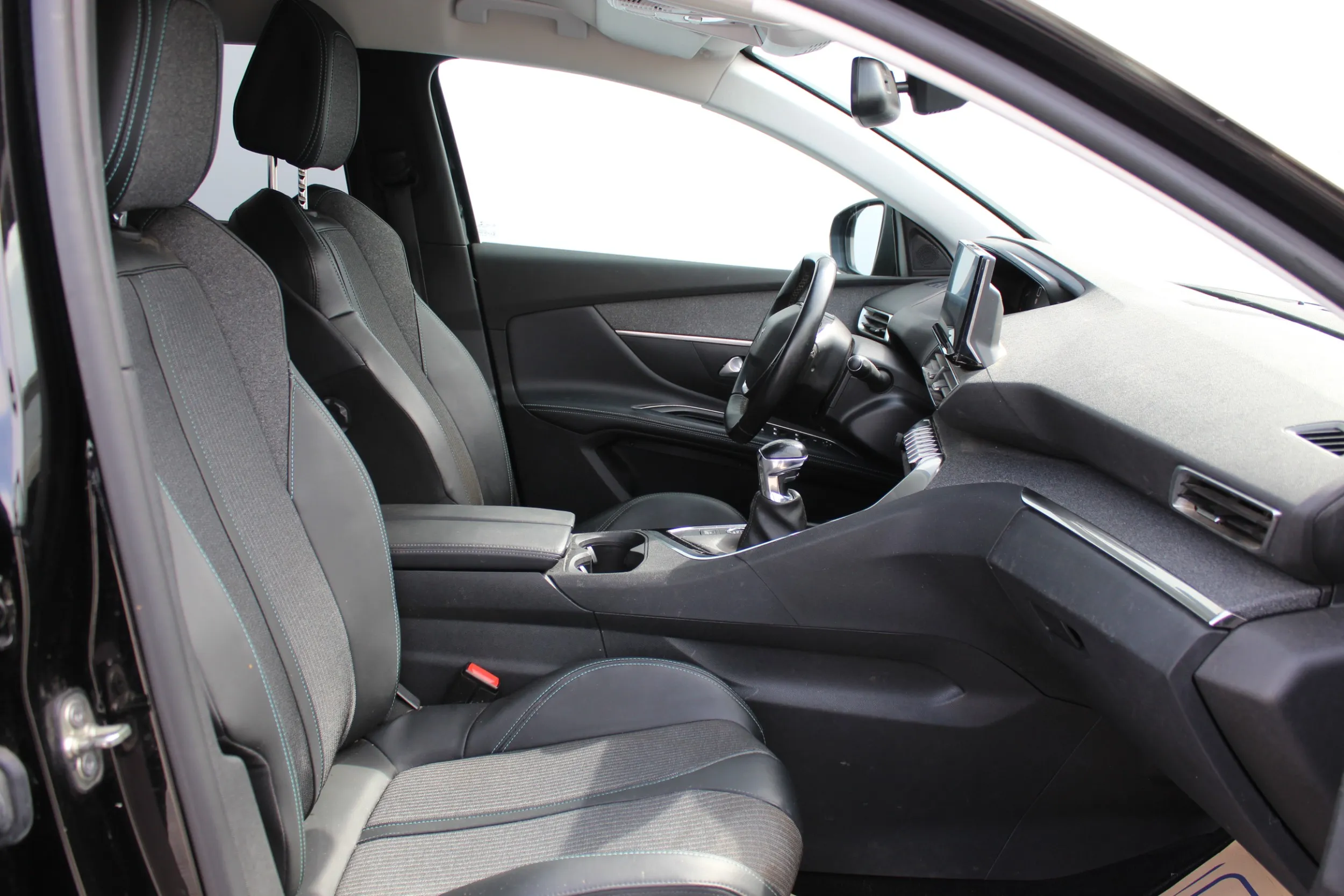 13651 peugeot 5008 1,2 puretech 130 s&s allure business *7 sjedala* - slika 7