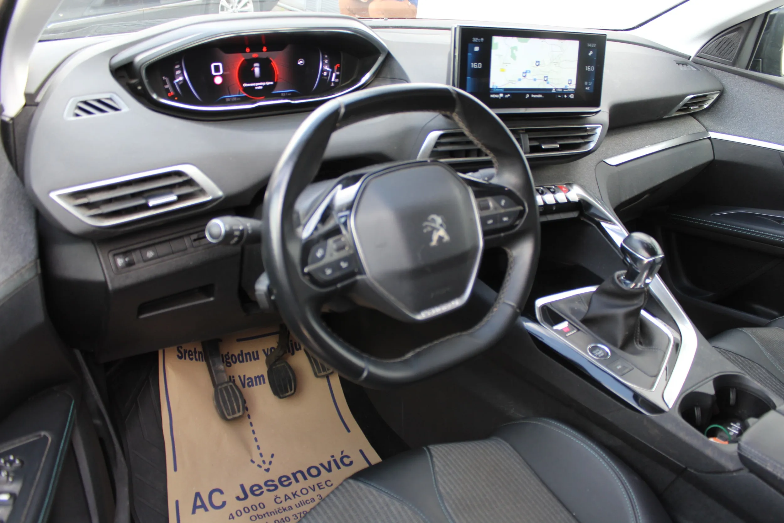 13651 peugeot 5008 1,2 puretech 130 s&s allure business *7 sjedala* - slika 15
