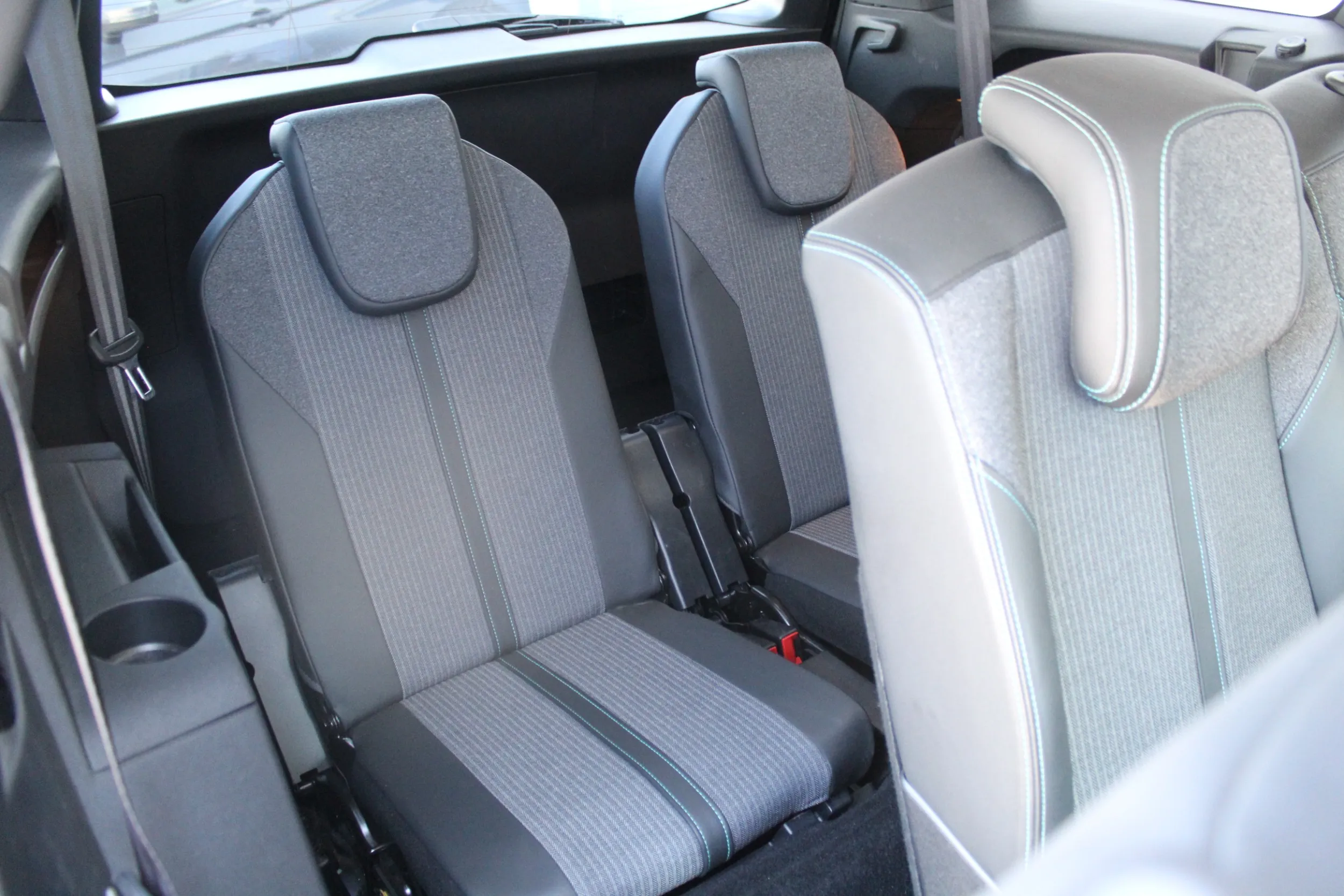 13642 peugeot 5008 allure *7 sjedala* - slika 9