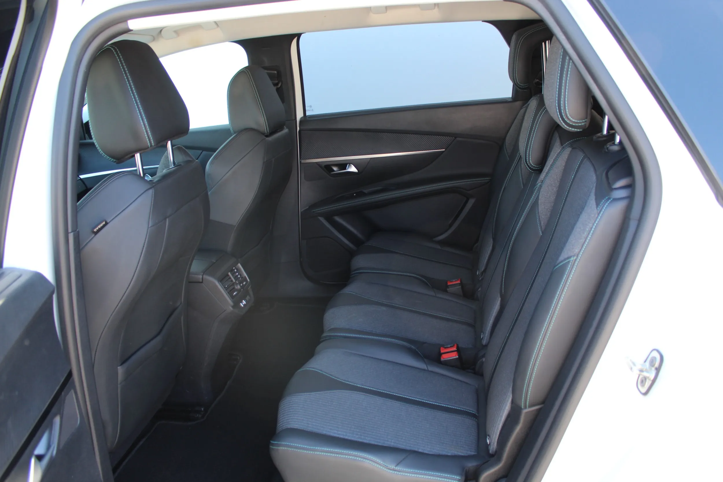 13642 peugeot 5008 allure *7 sjedala* - slika 13
