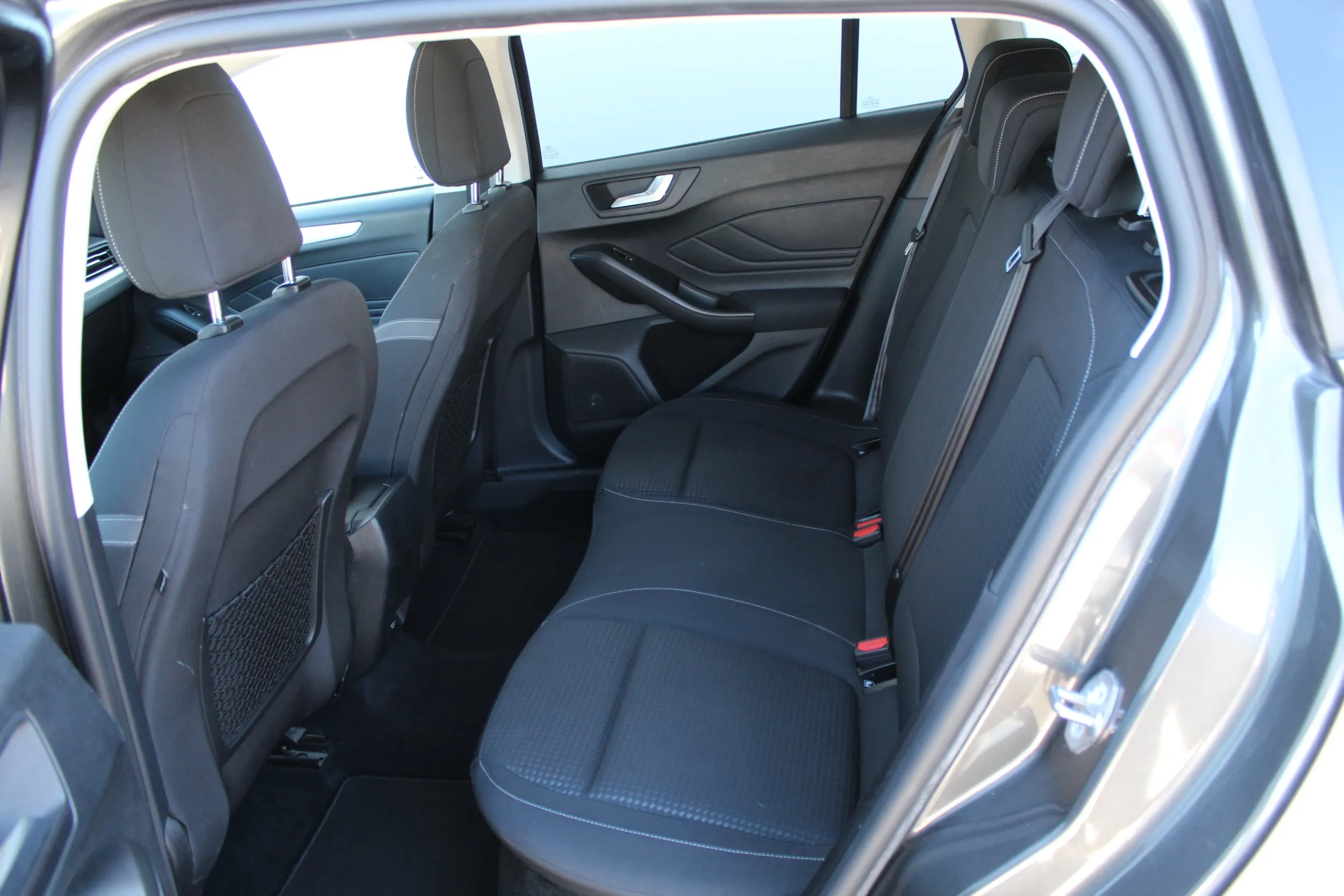 13644 ford focus karavan 1,0 ecoboost groove edition - slika 5