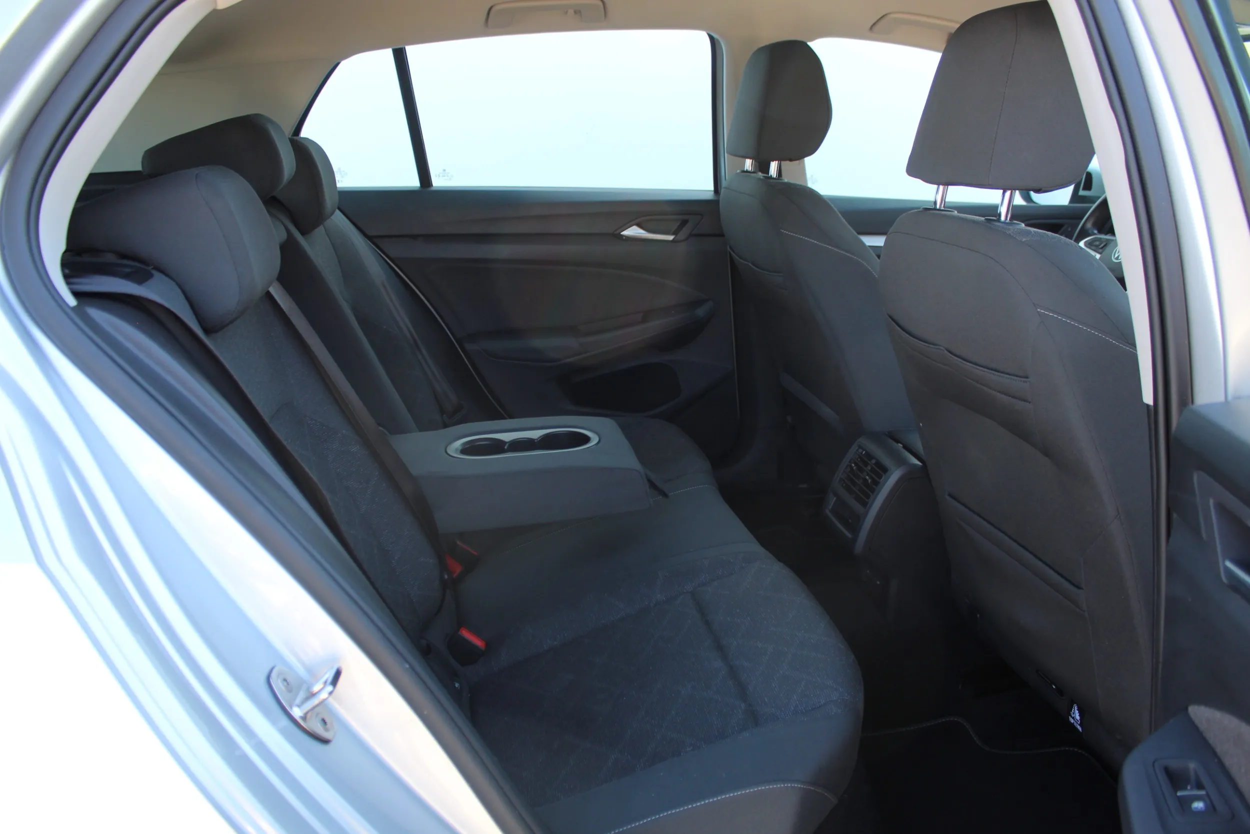 13650 volkswagen golf 2.0 tdi dsg life - slika 7