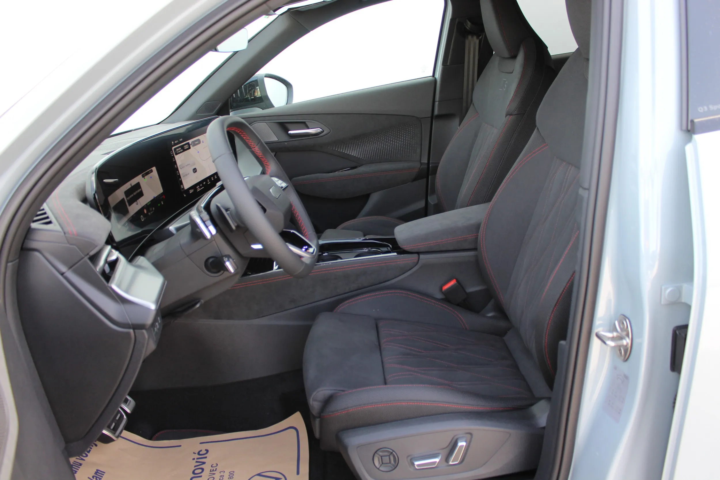 13659 audi q3 sportback e-hybrid 200 kw aut. - slika 13