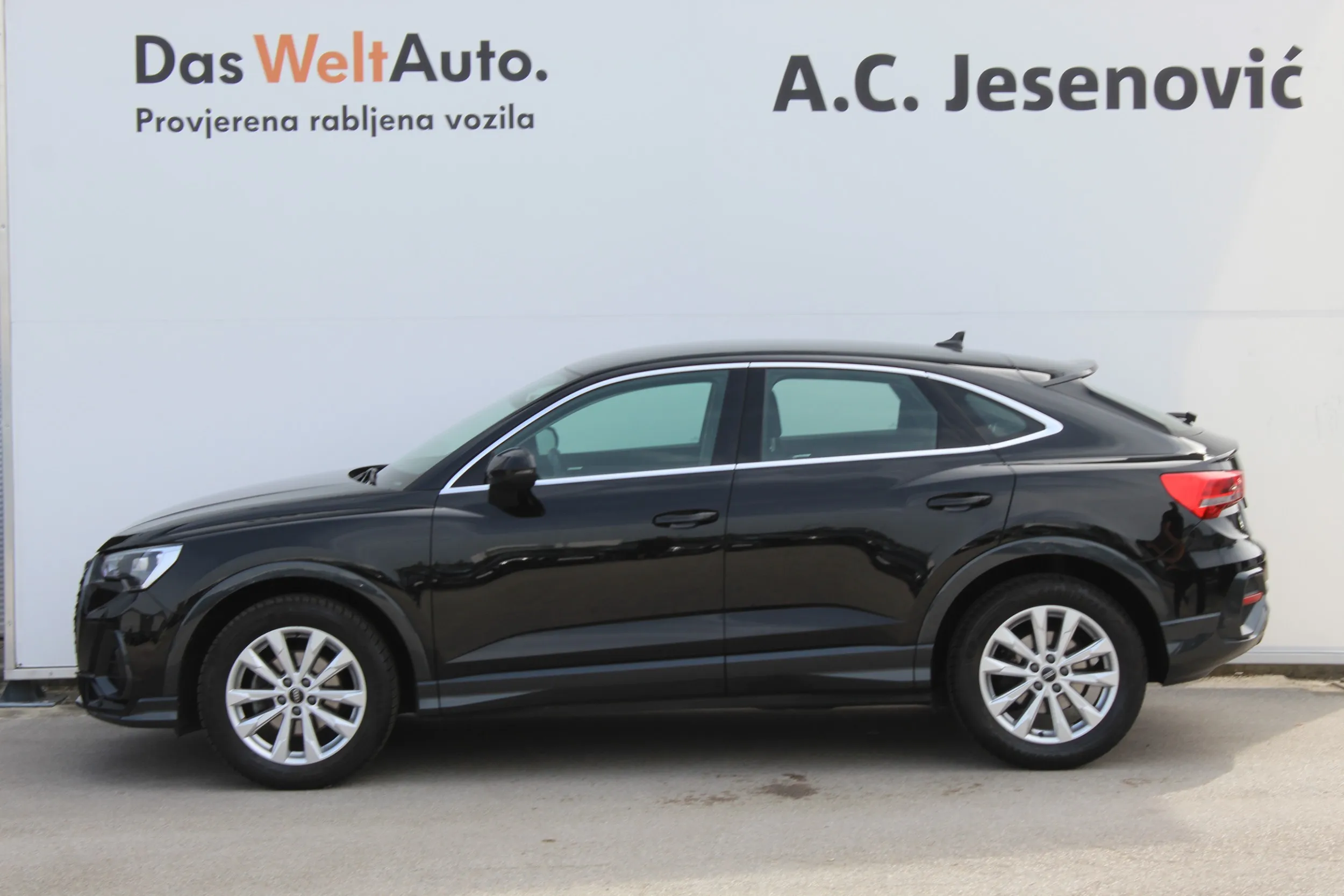 13639 audi q3 sb 35tdi s tronic - slika 13